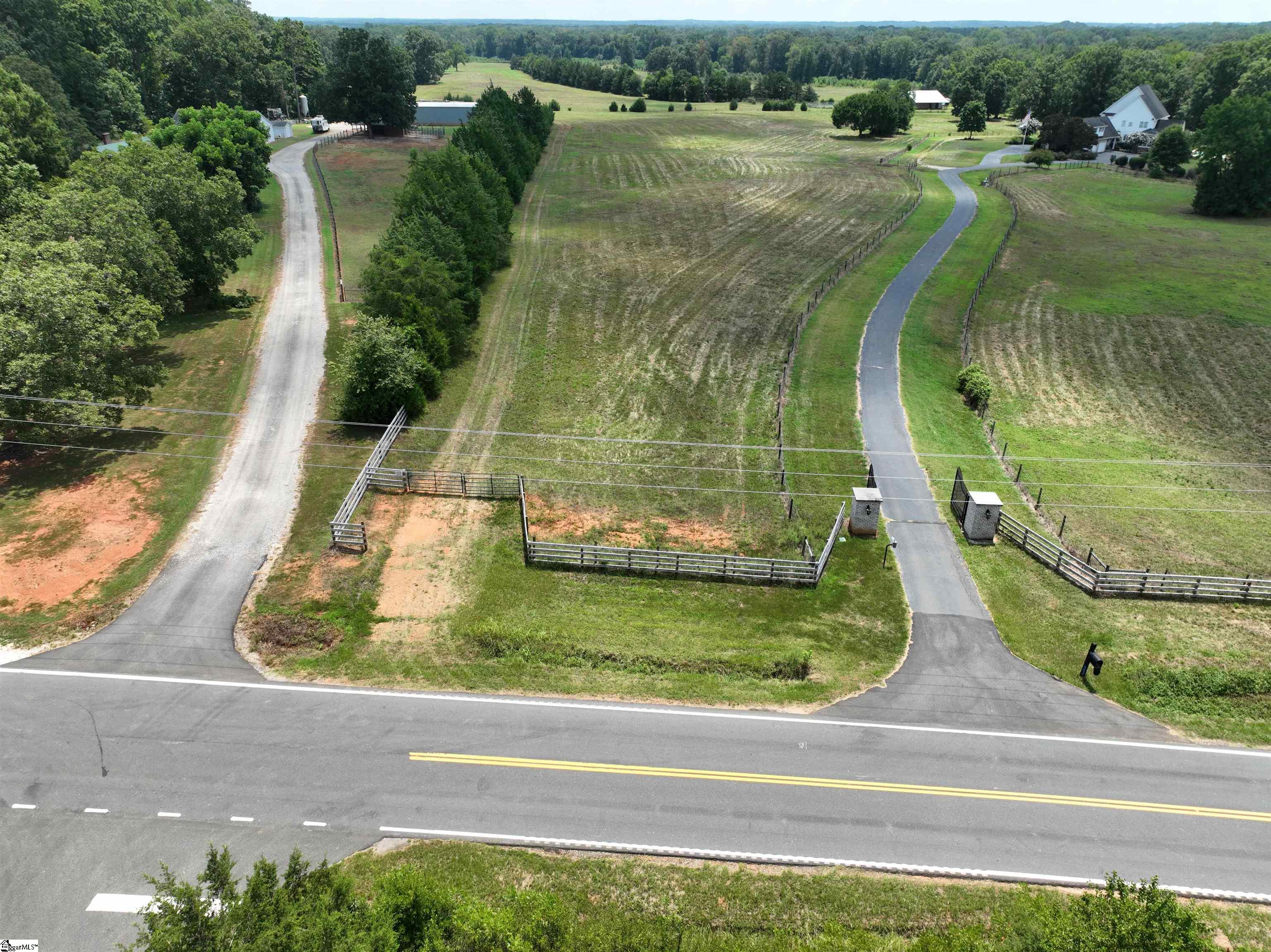5027 Mobley Store Road Mcconnells, SC 29726