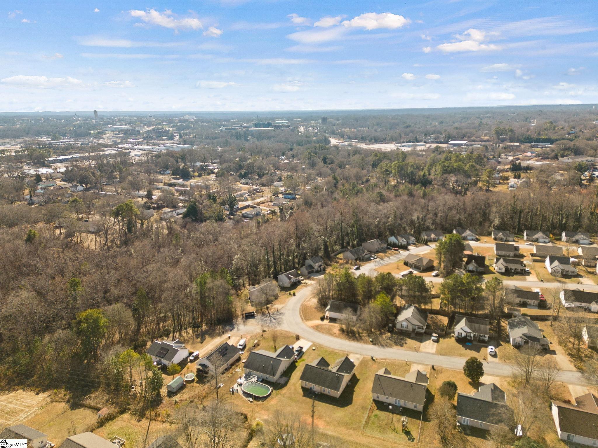 445 Blairwood Court Spartanburg, SC 29303