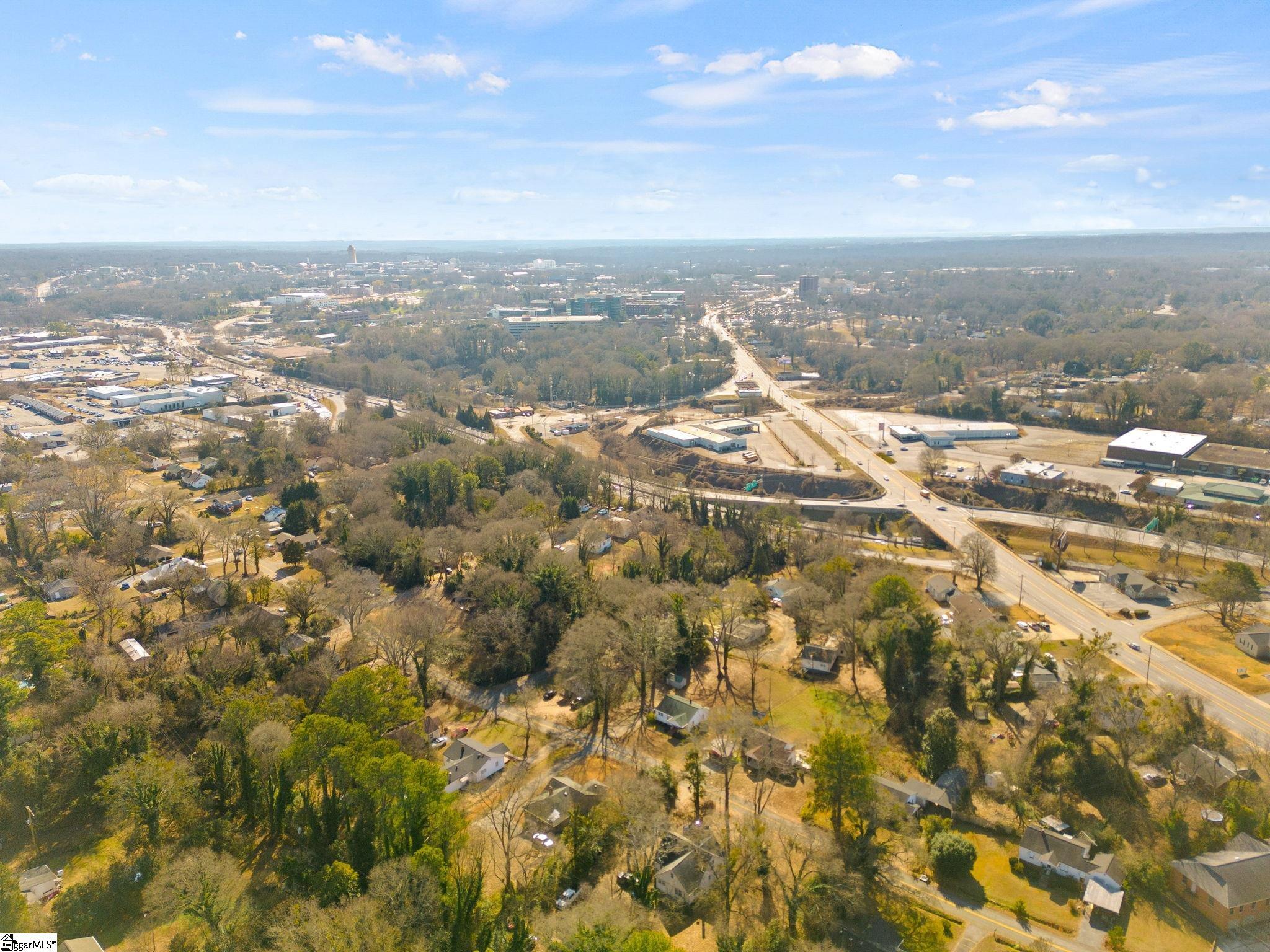 445 Blairwood Court Spartanburg, SC 29303