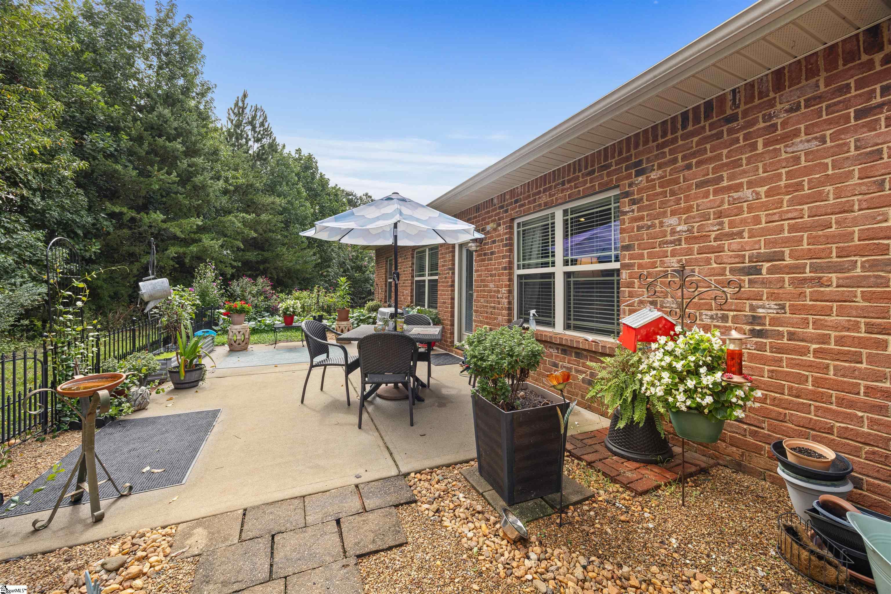 9 Leaping Brook Way Greenville, SC 29605