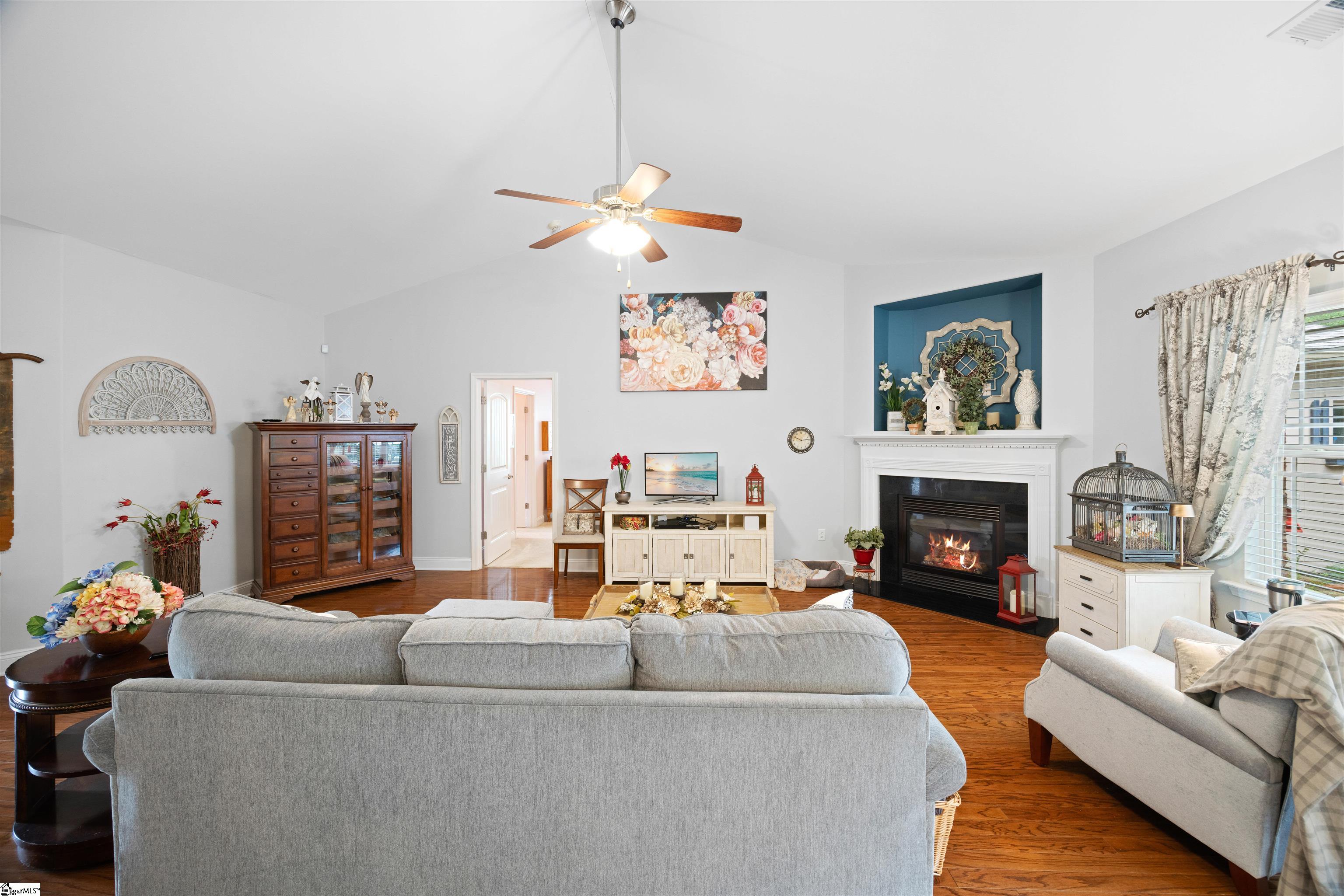 9 Leaping Brook Way Greenville, SC 29605