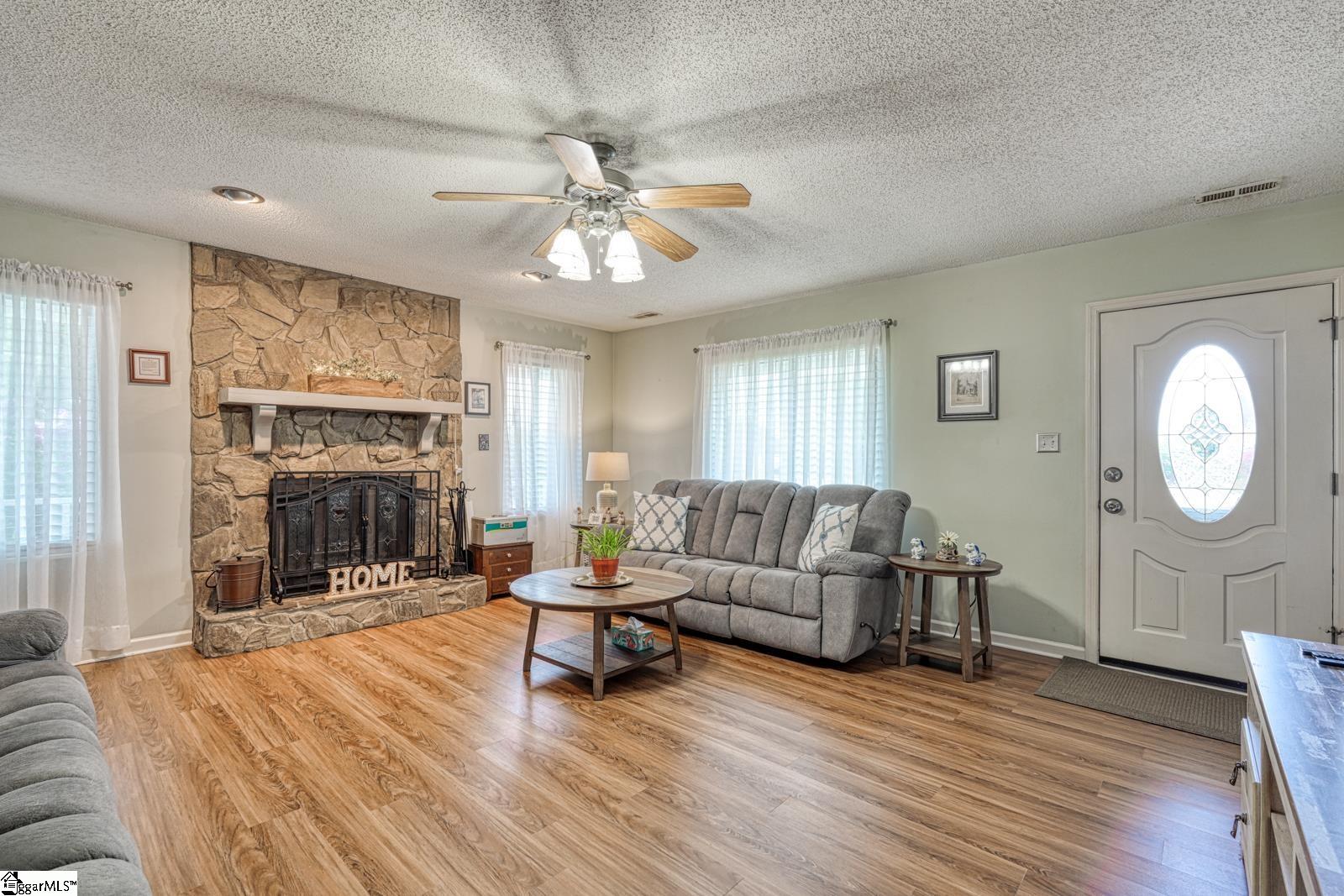 331 Vivians Court Woodruff, SC 29388