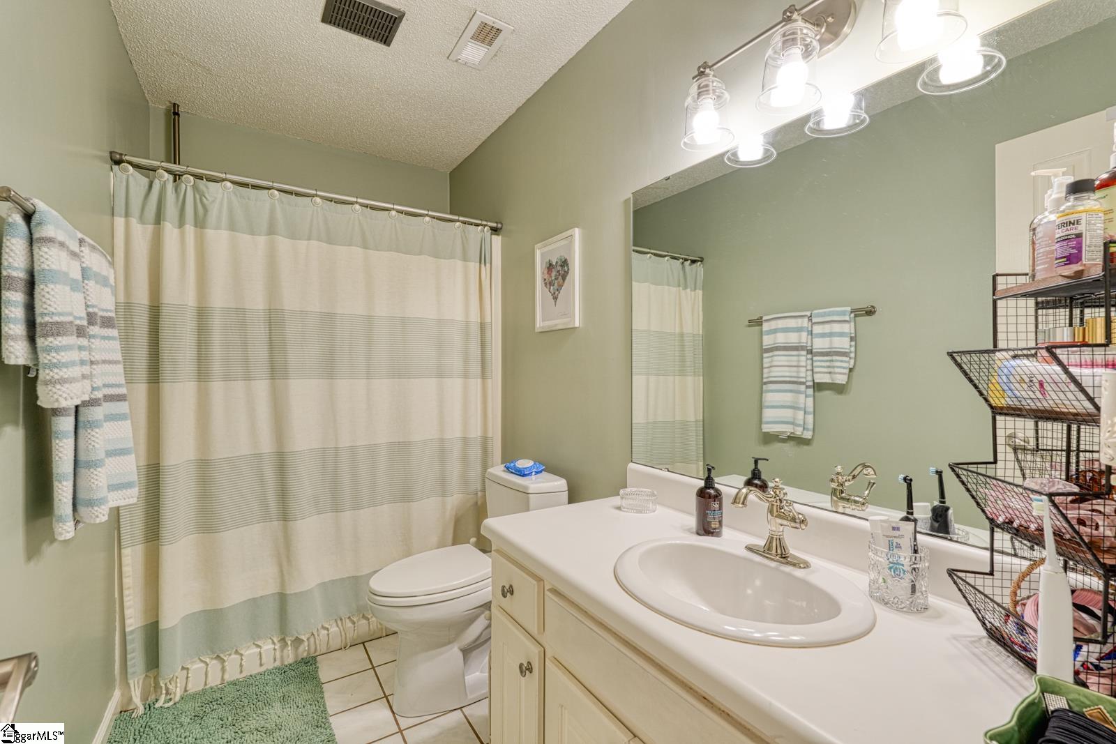 331 Vivians Court Woodruff, SC 29388