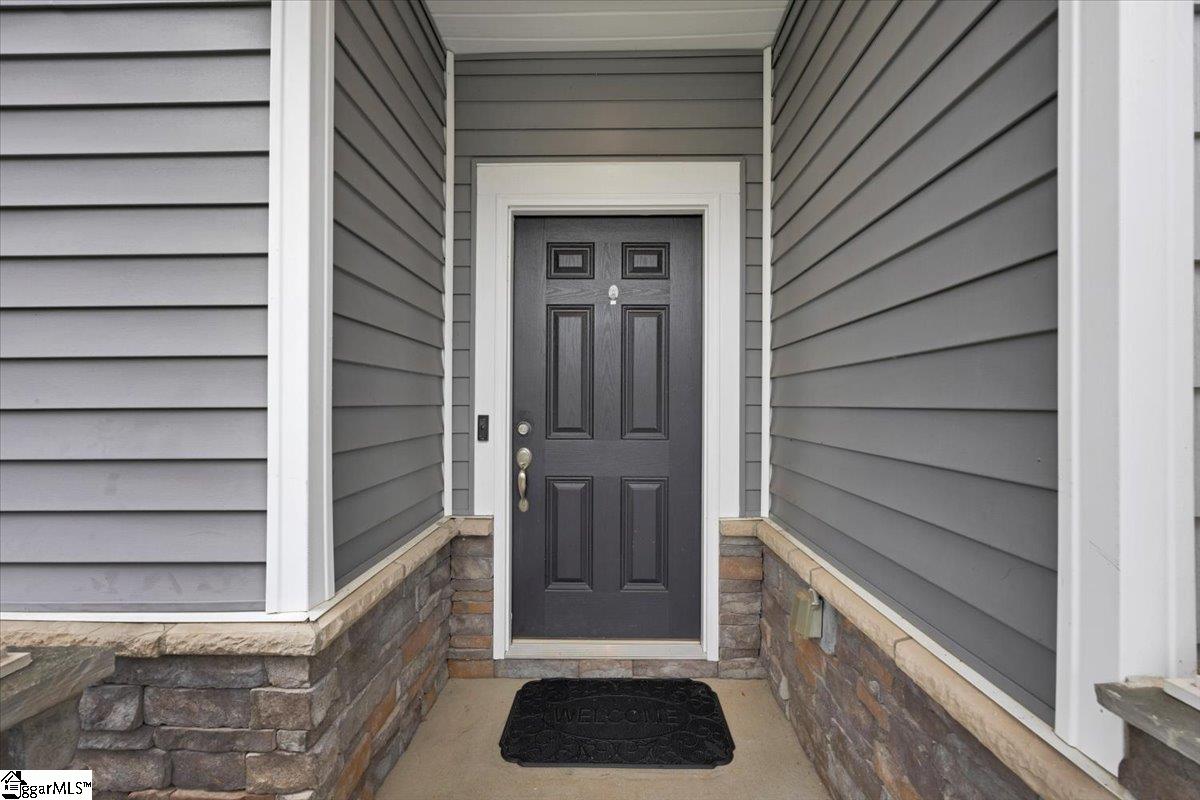 15 Larson Drive Simpsonville, SC 29681