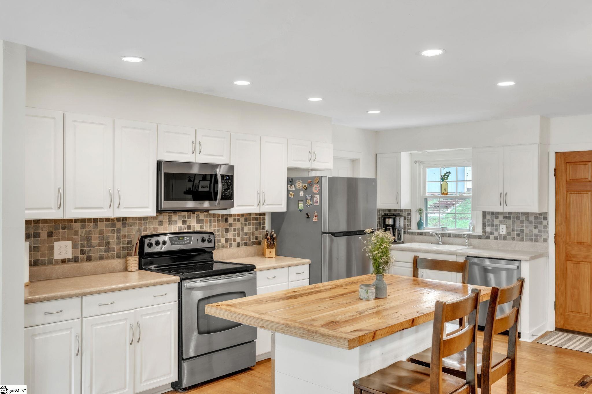 110 Cherokee Road Easley, SC 29642