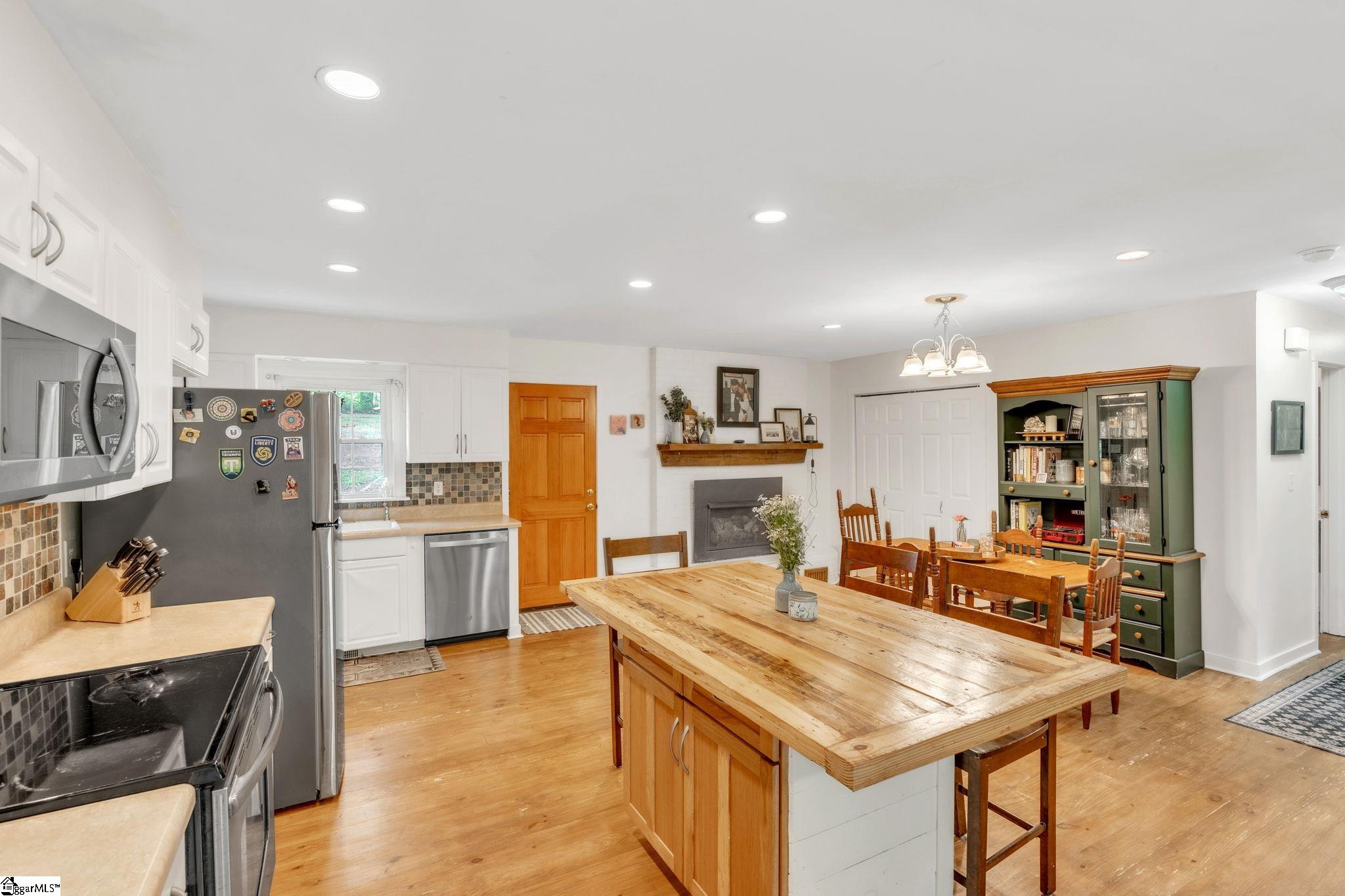 110 Cherokee Road Easley, SC 29642