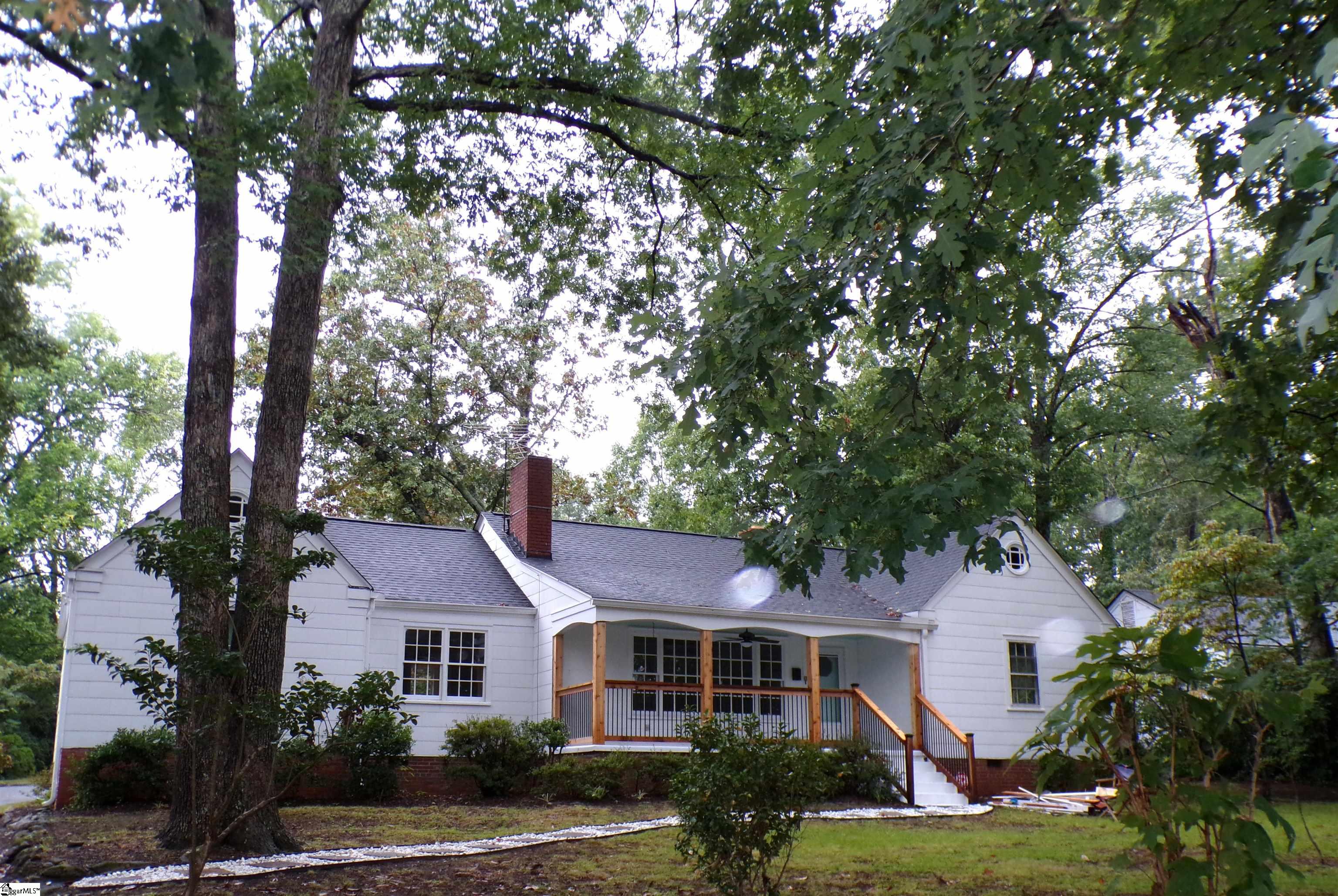 320 Briarwood Road Spartanburg, SC 29301