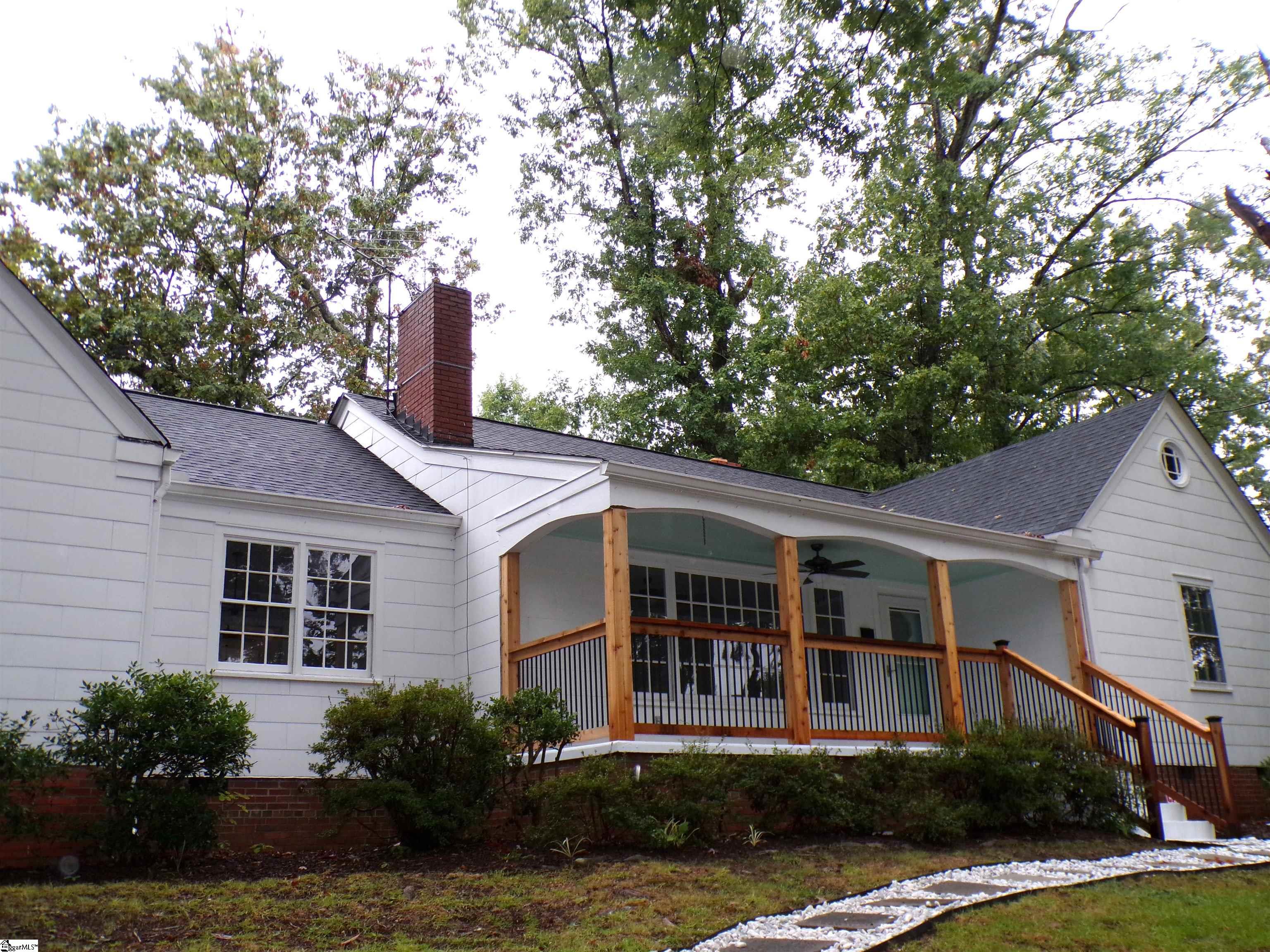 320 Briarwood Road Spartanburg, SC 29301
