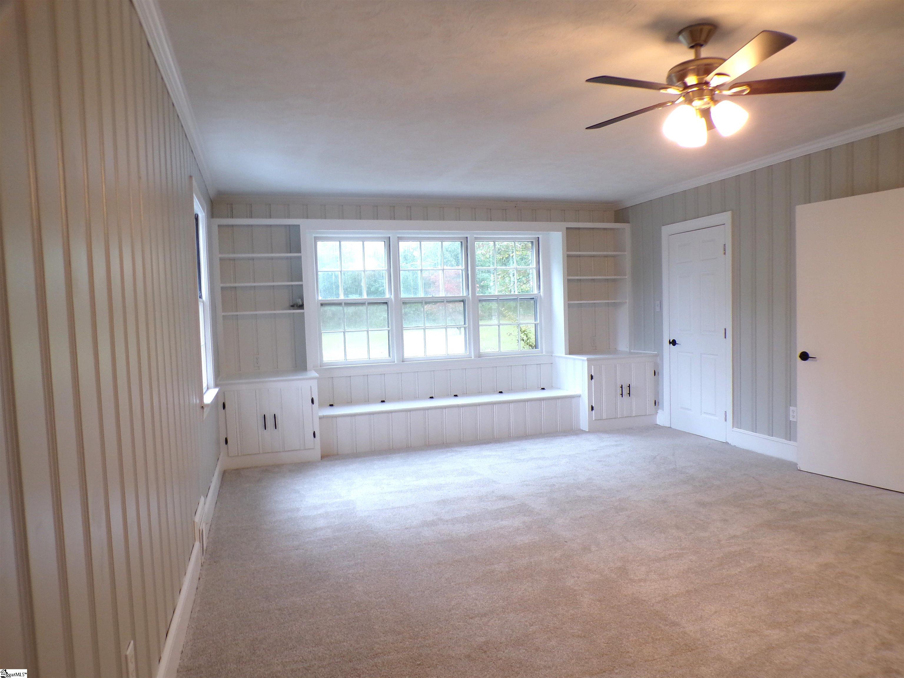 320 Briarwood Road Spartanburg, SC 29301
