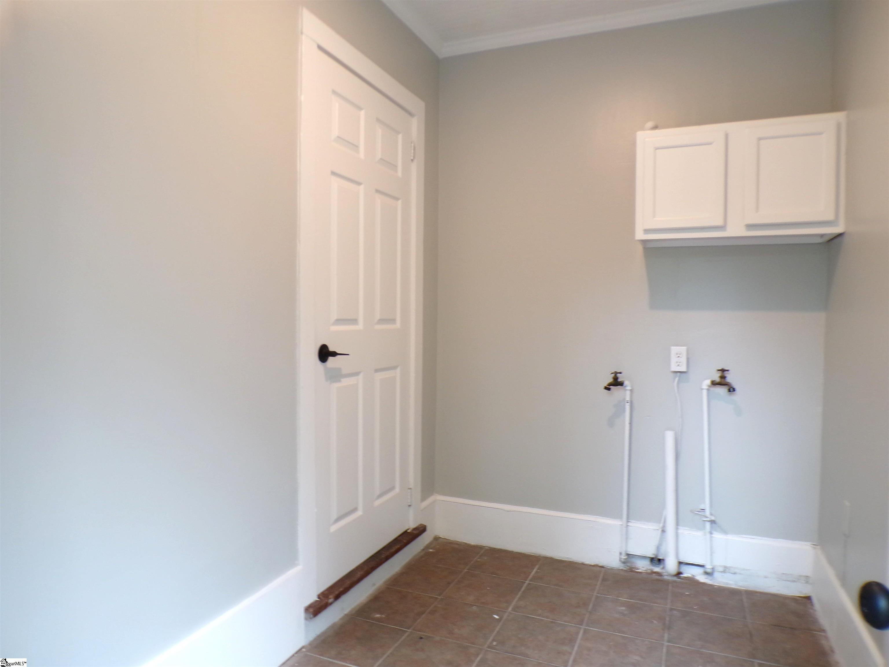 320 Briarwood Road Spartanburg, SC 29301