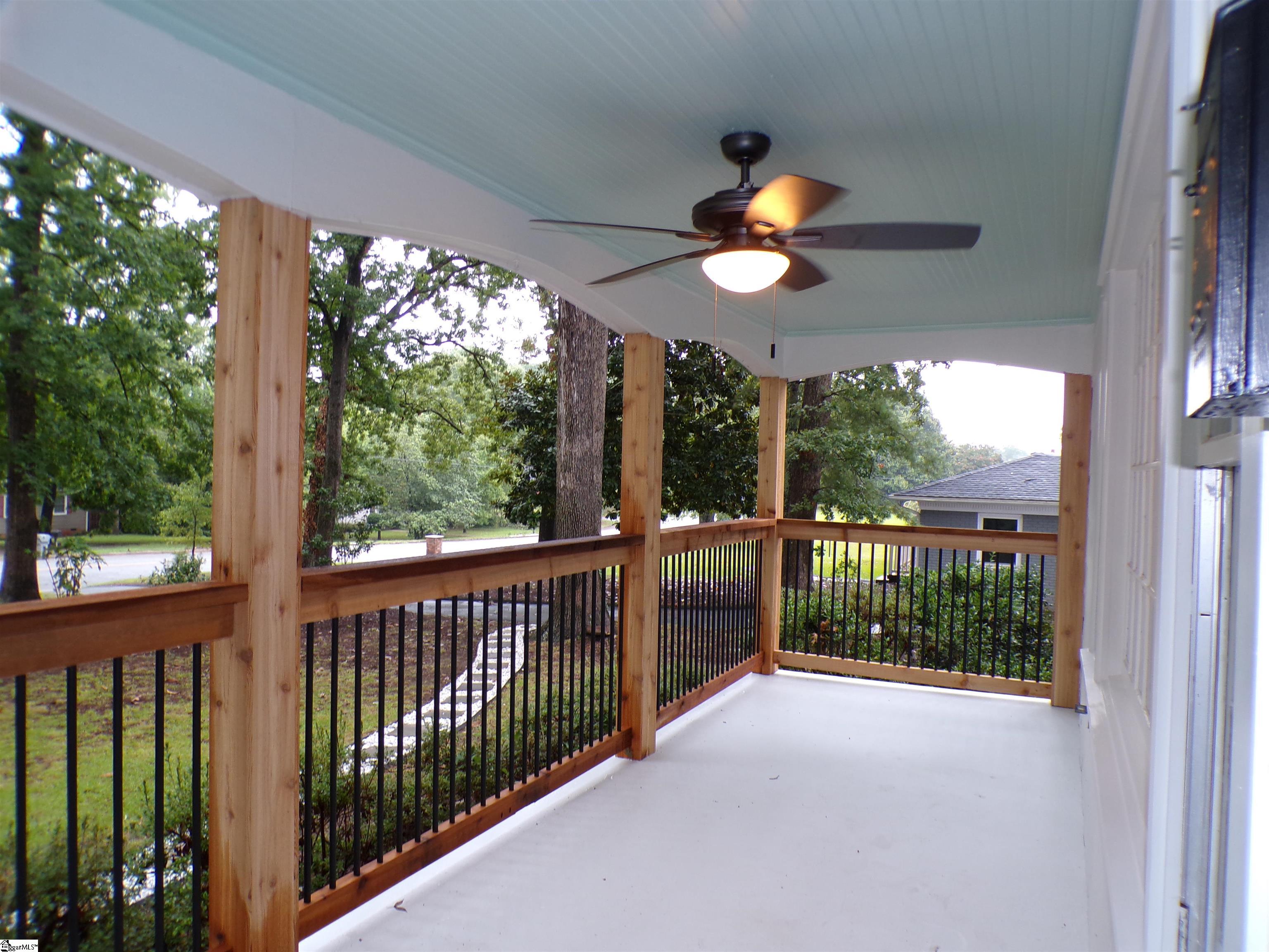320 Briarwood Road Spartanburg, SC 29301