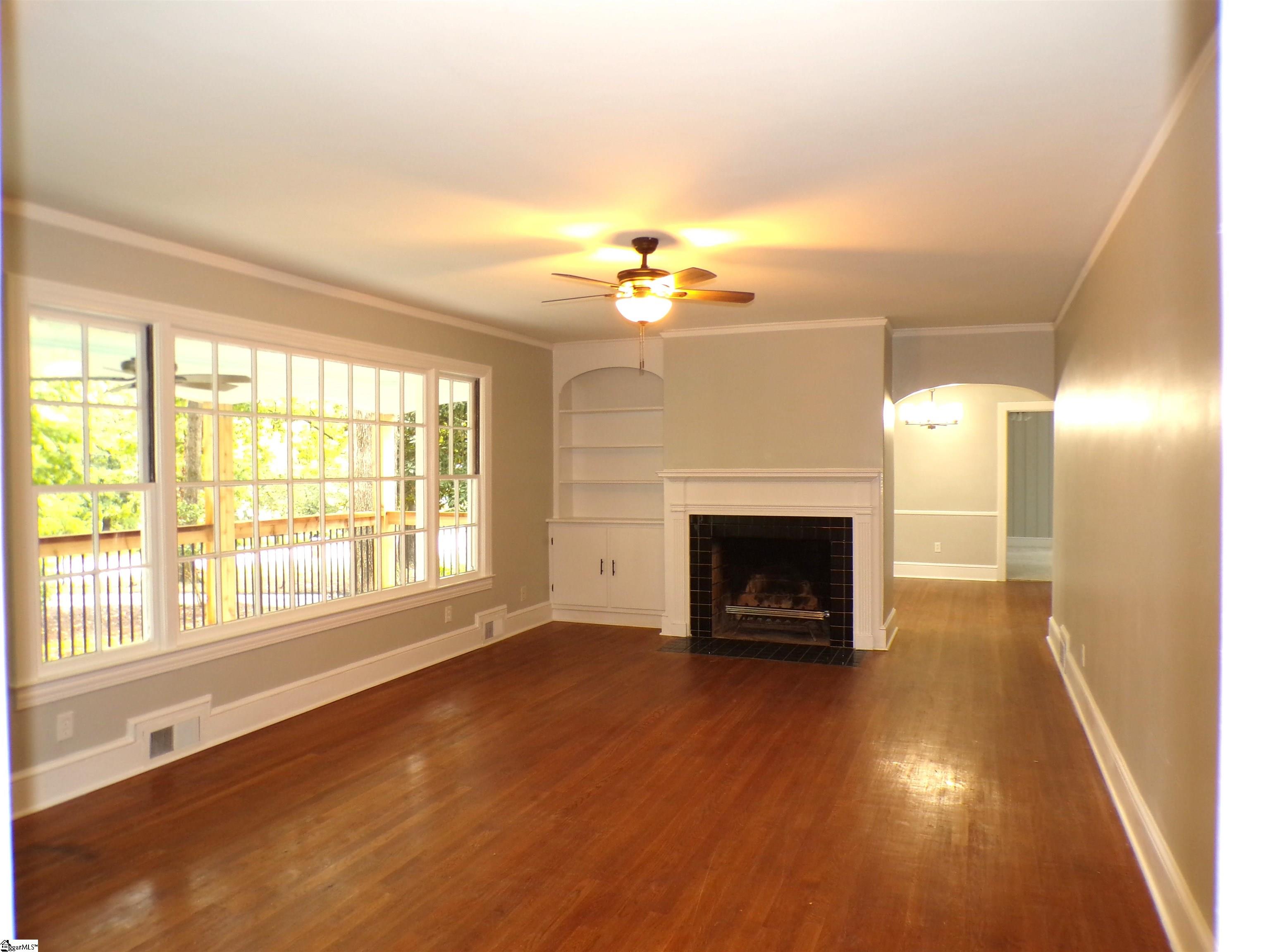 320 Briarwood Road Spartanburg, SC 29301