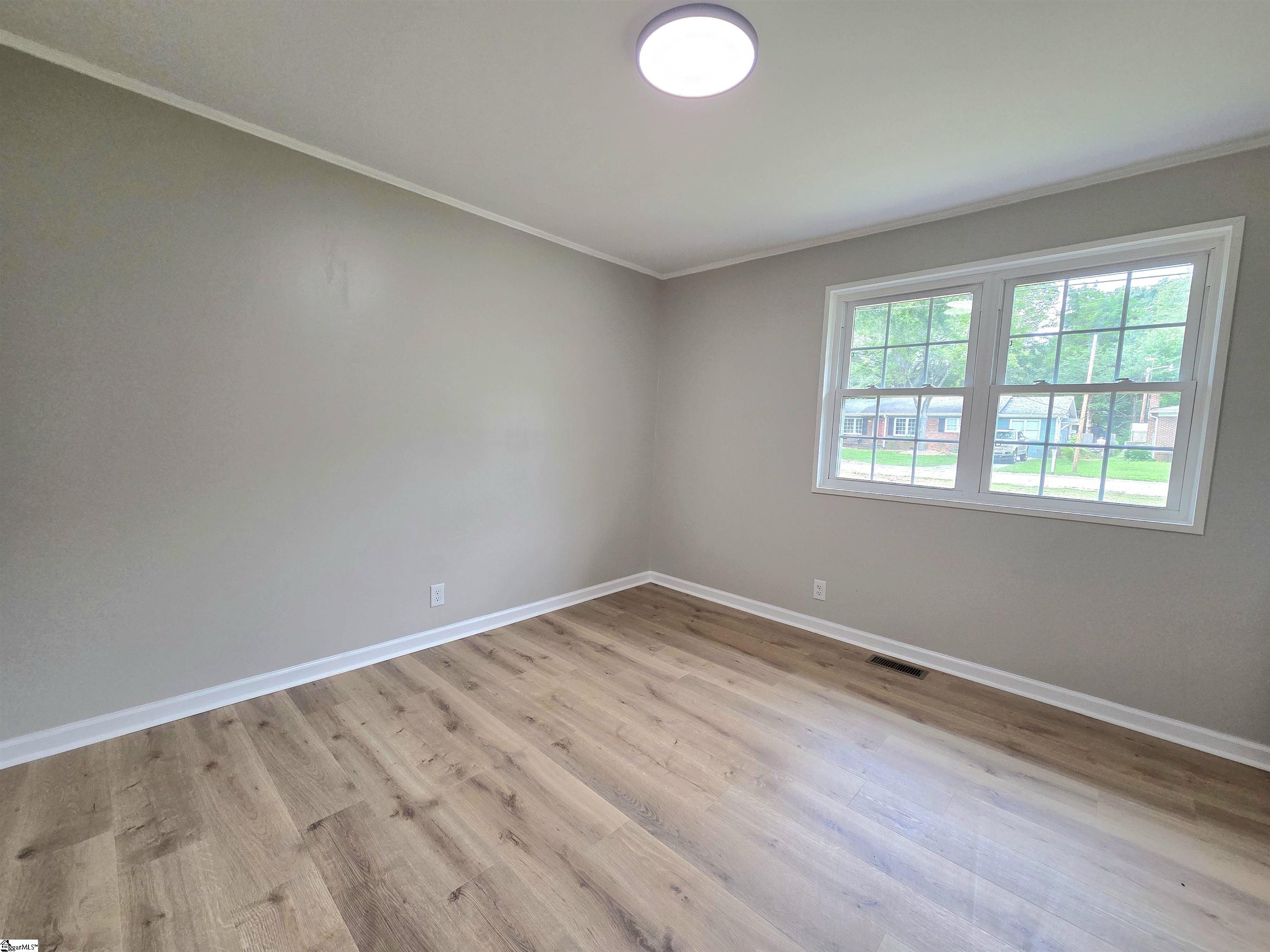 124 Forestdale Drive Taylors, SC 29687