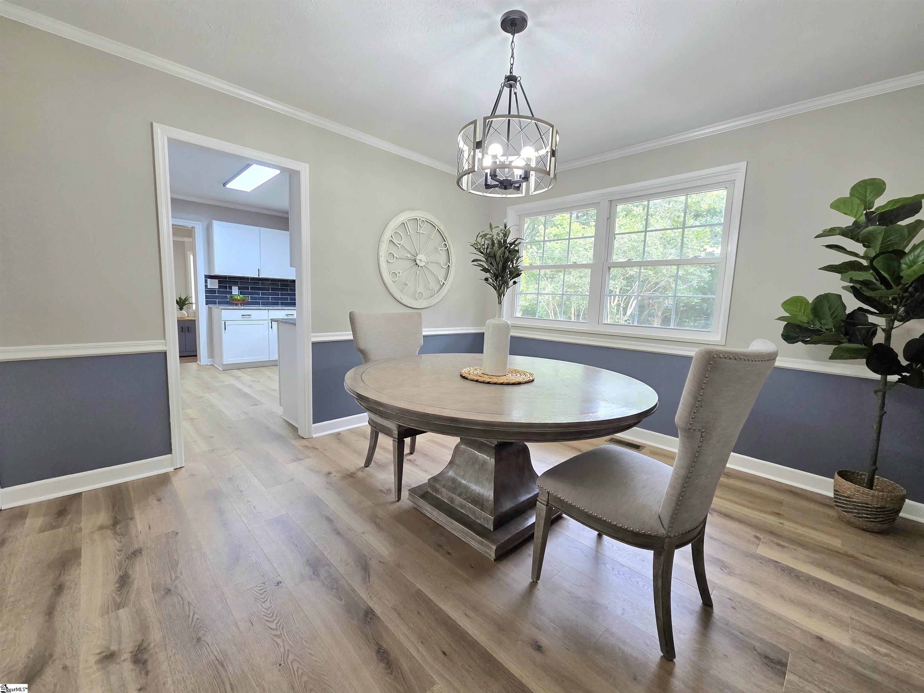 124 Forestdale Drive Taylors, SC 29687