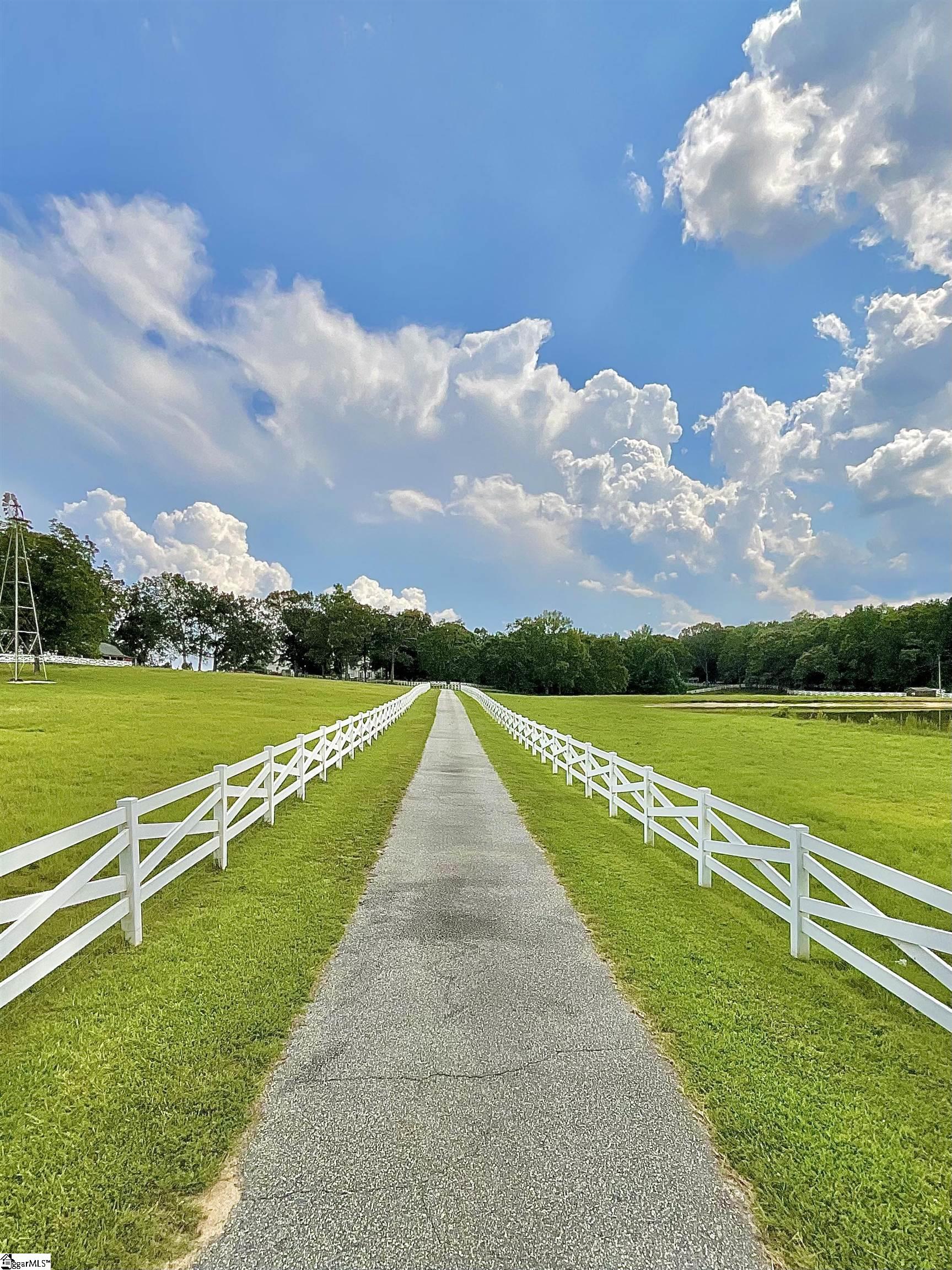 390 Blakely Avenue Piedmont, SC 29673-9309