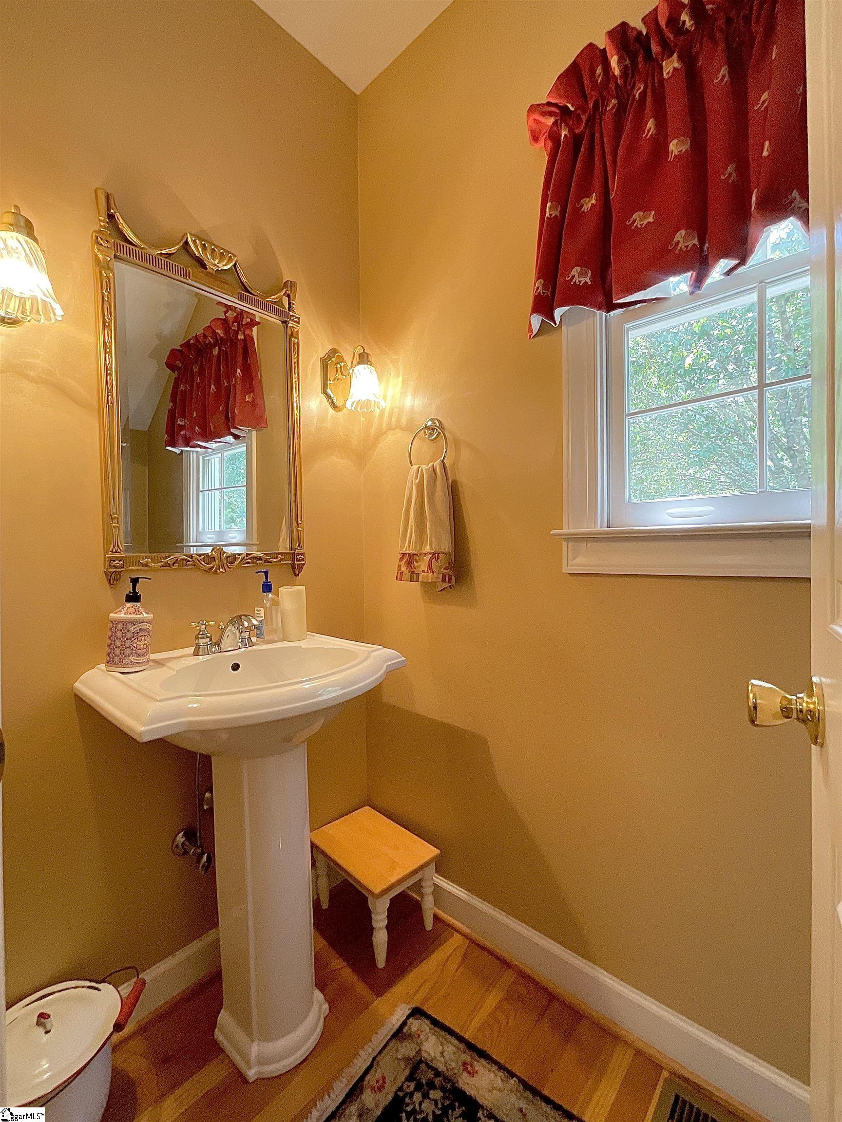 390 Blakely Avenue Piedmont, SC 29673-9309