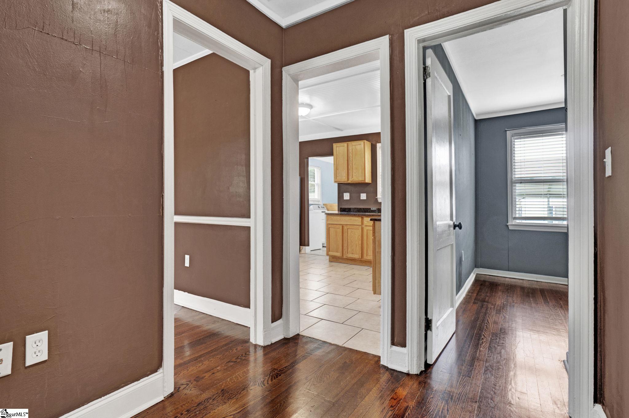 300 N Adair Street Clinton, SC 29325