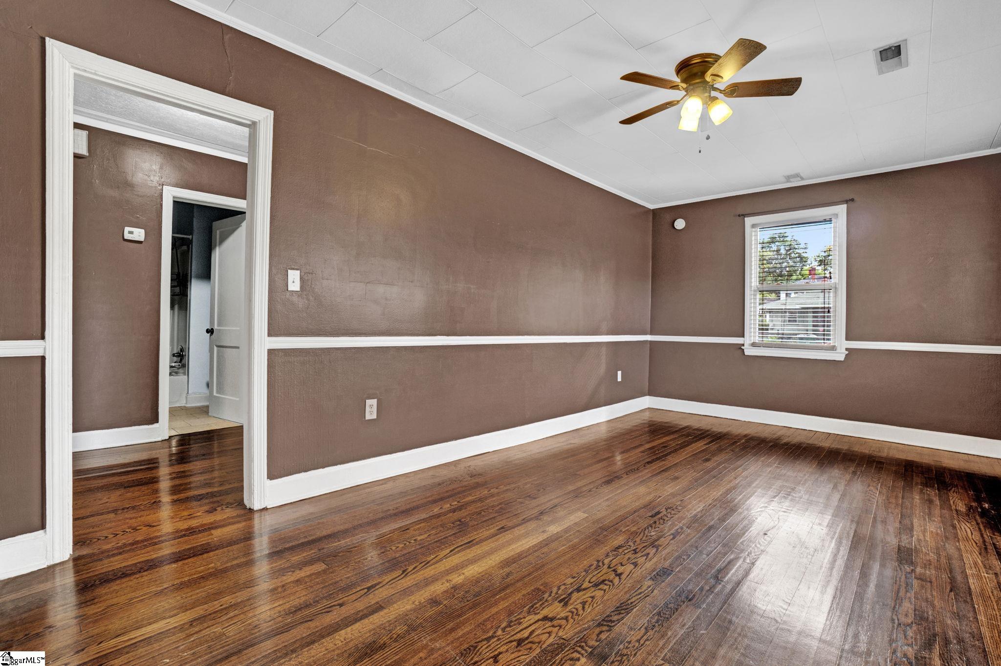 300 N Adair Street Clinton, SC 29325