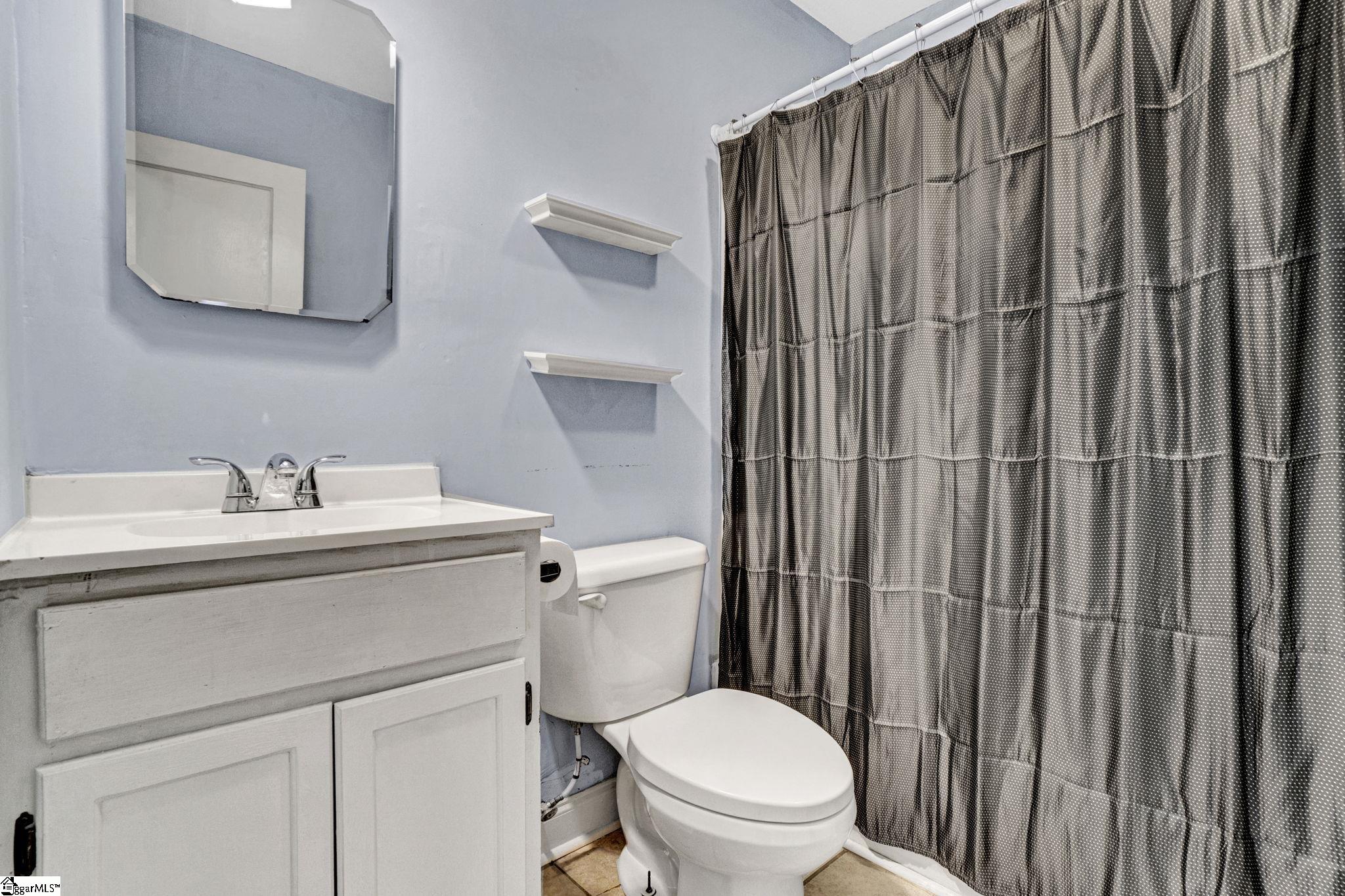 300 N Adair Street Clinton, SC 29325
