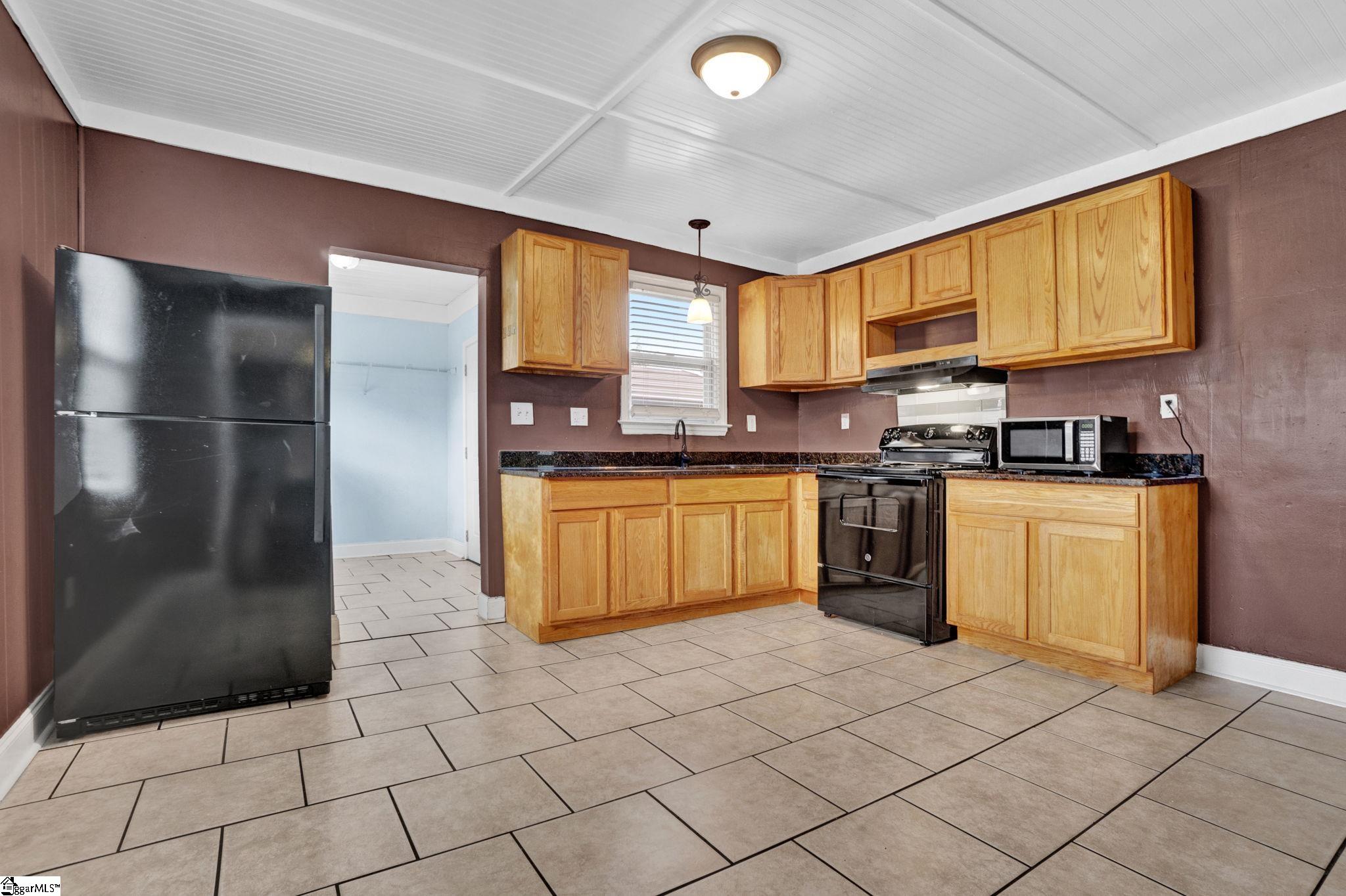 300 N Adair Street Clinton, SC 29325