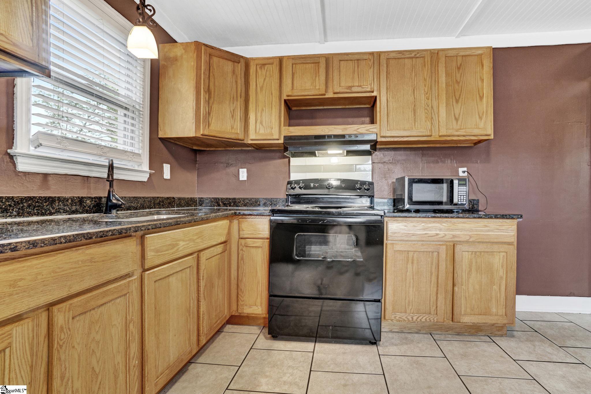 300 N Adair Street Clinton, SC 29325