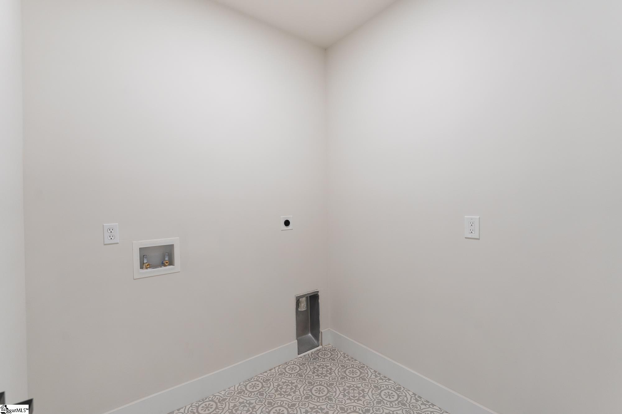 209 Bedford Forest Avenue Anderson, SC 29625