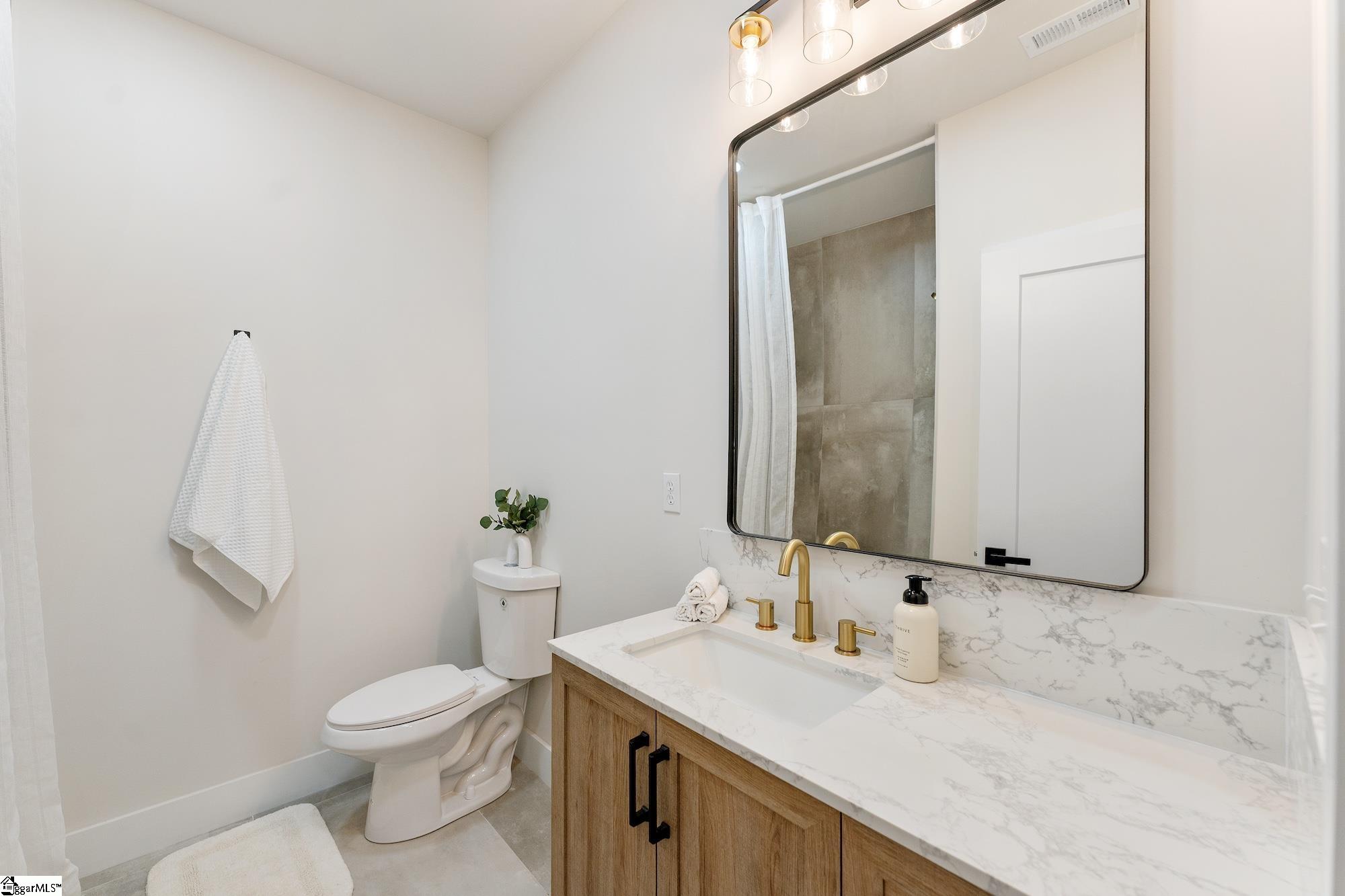 209 Bedford Forest Avenue Anderson, SC 29625