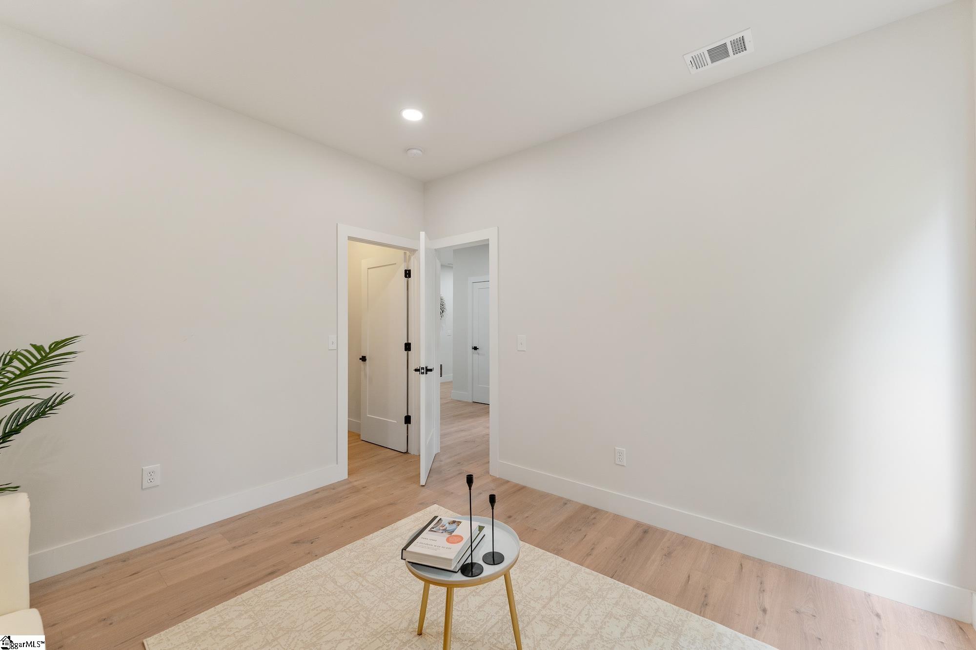 209 Bedford Forest Avenue Anderson, SC 29625