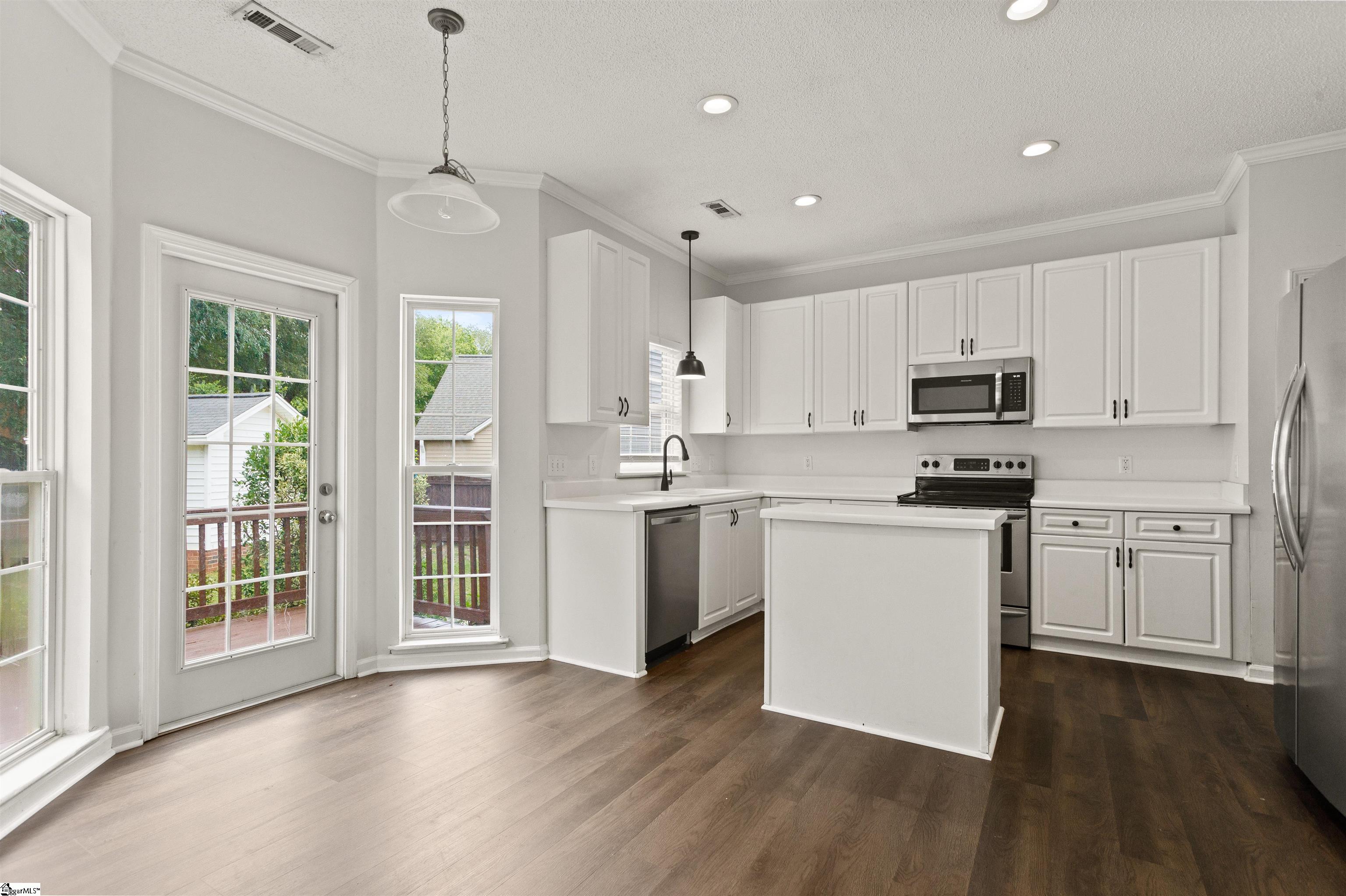 1 Glencove Court Simpsonville, SC 29681