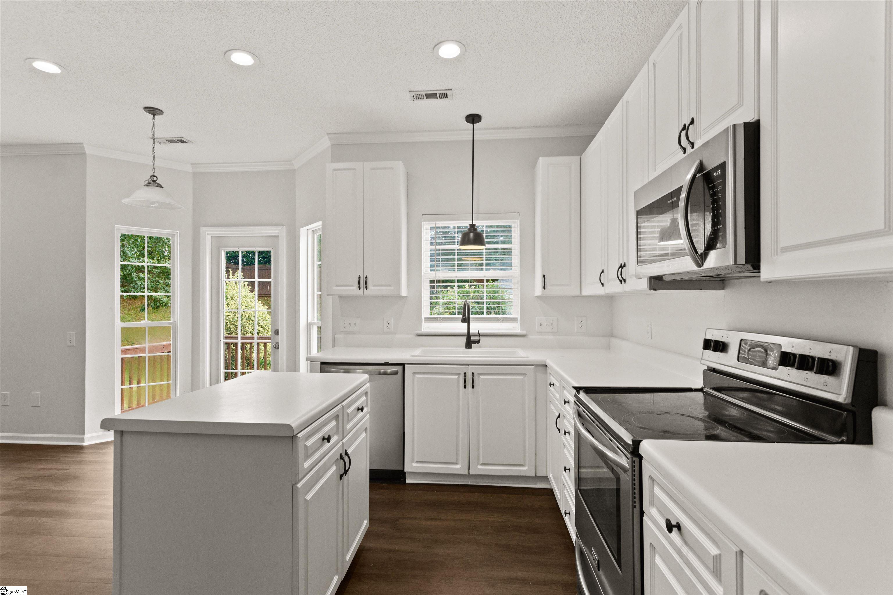 1 Glencove Court Simpsonville, SC 29681