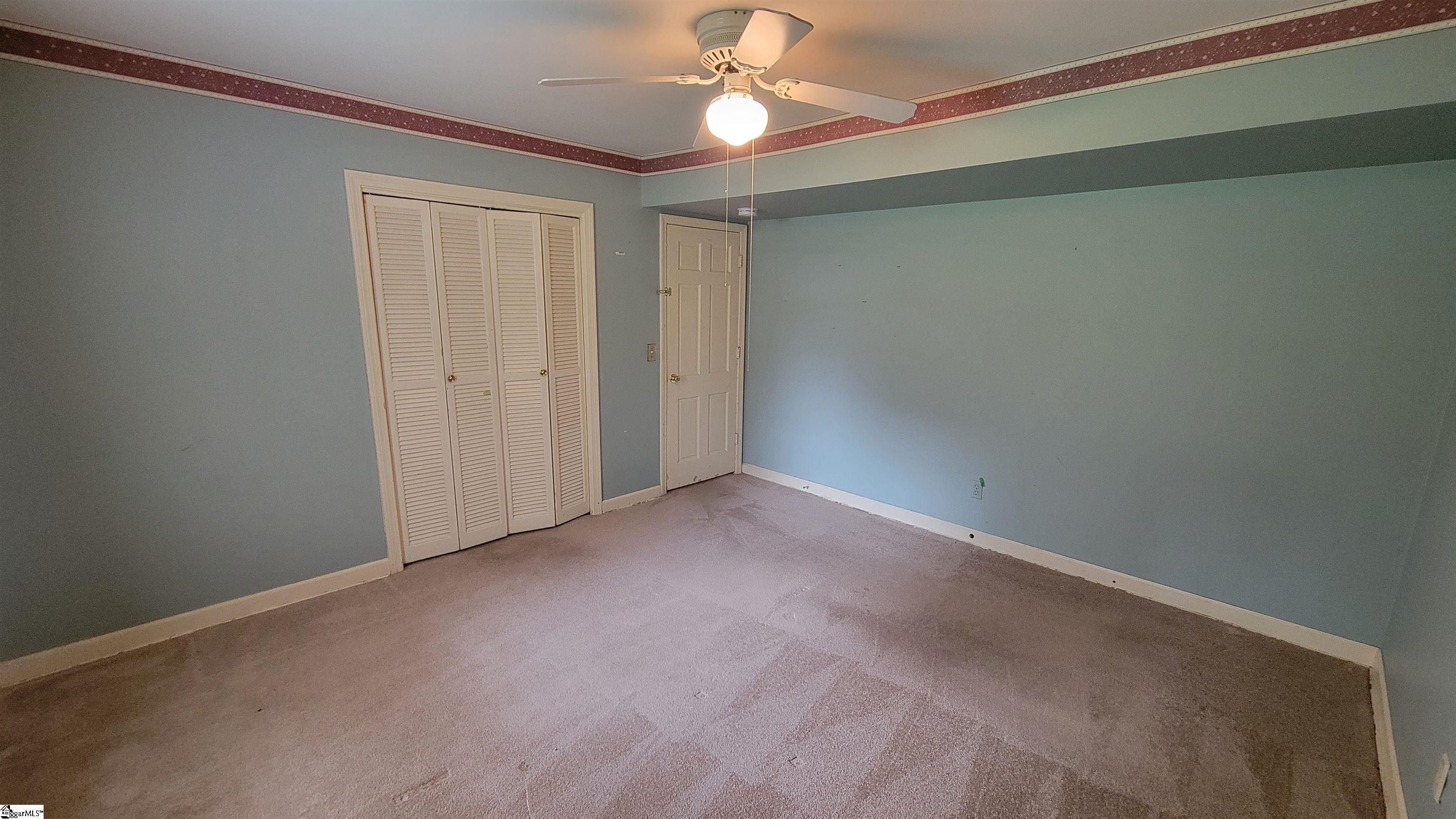 13 Sherevewood Drive Taylors, SC 29687