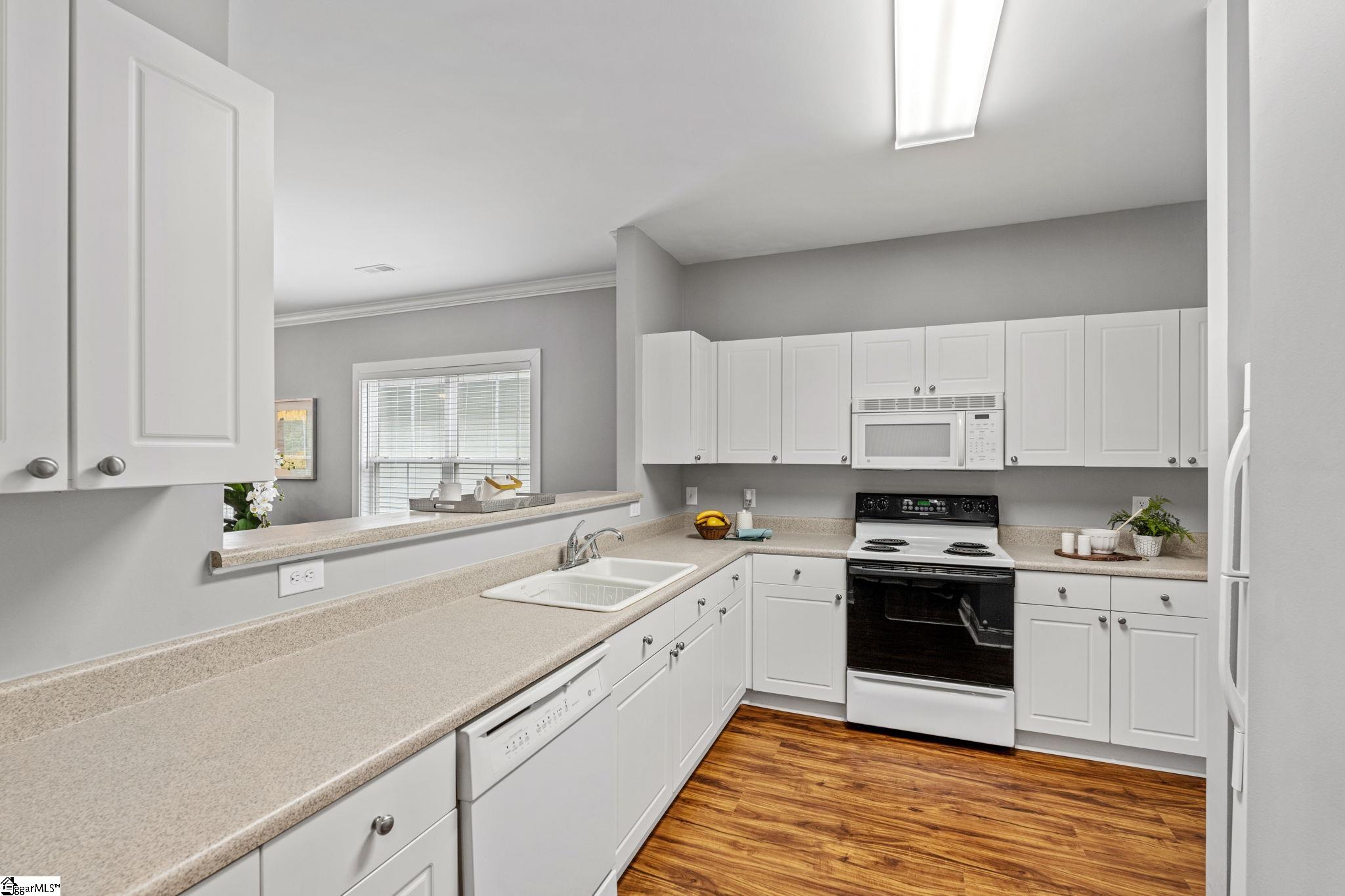 10B Oakhurst Avenue Greenville, SC 29609