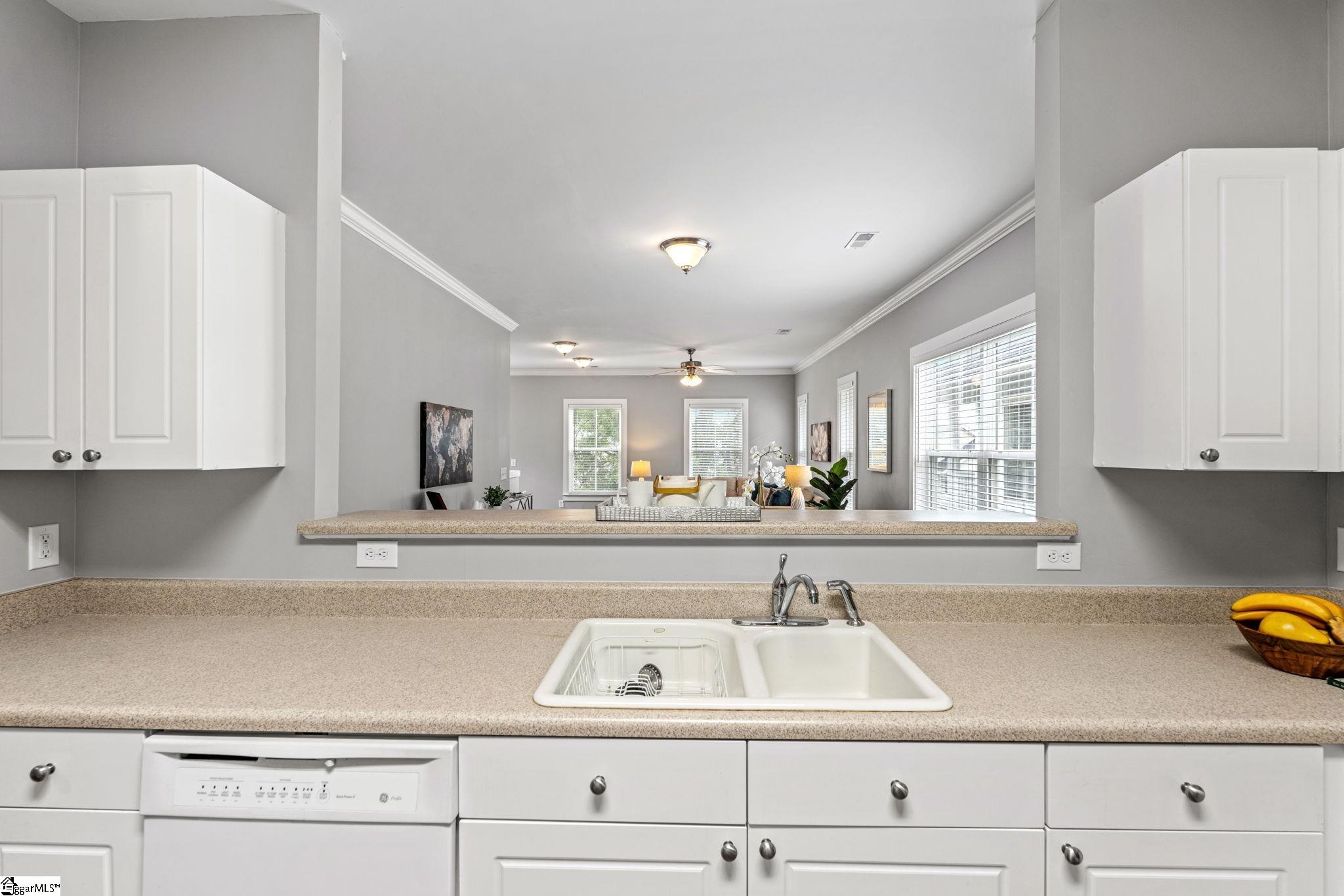 10B Oakhurst Avenue Greenville, SC 29609