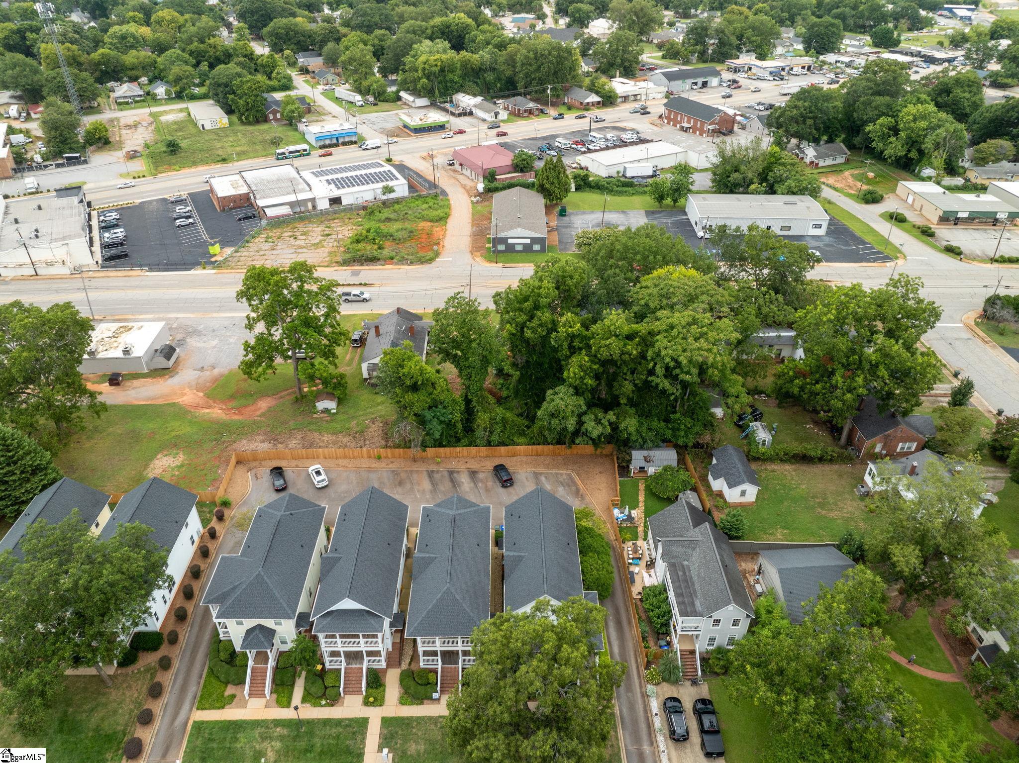 10B Oakhurst Avenue Greenville, SC 29609