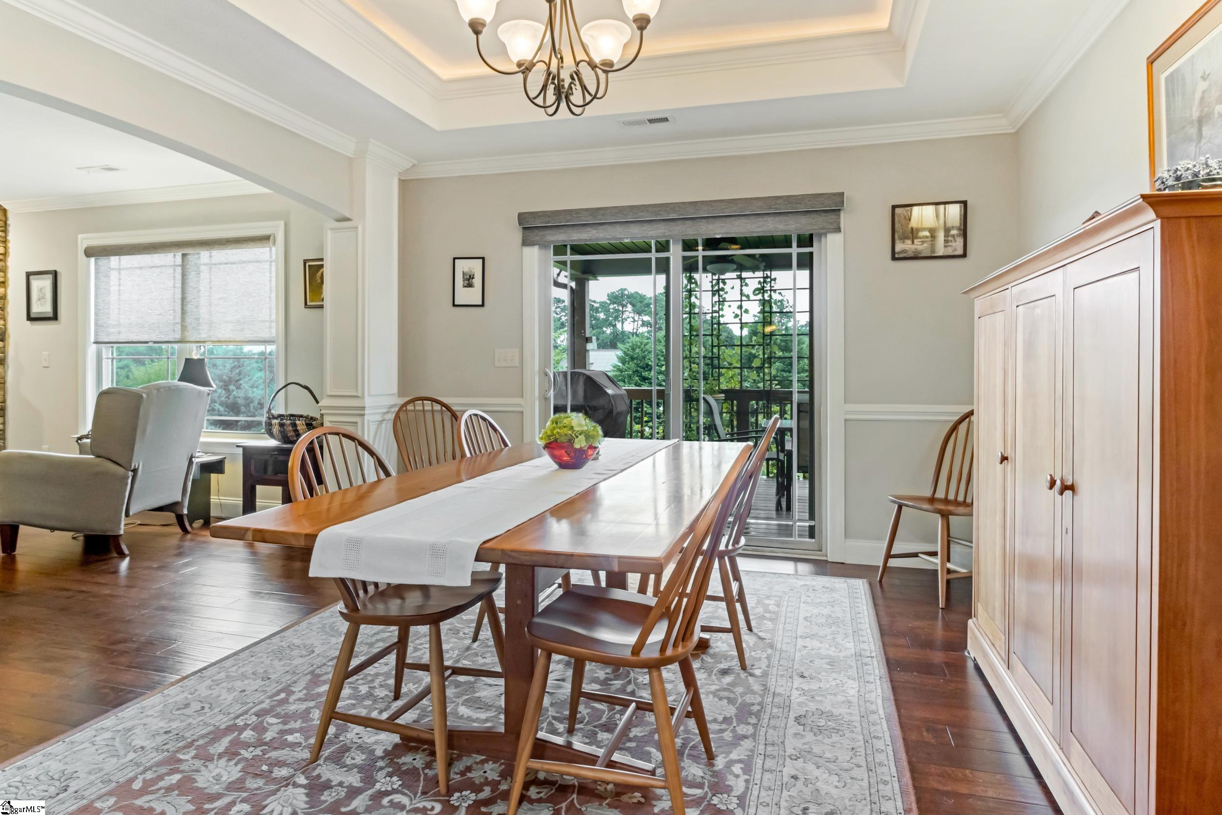 60 W Lakeview Drive Duncan, SC 29334-8201