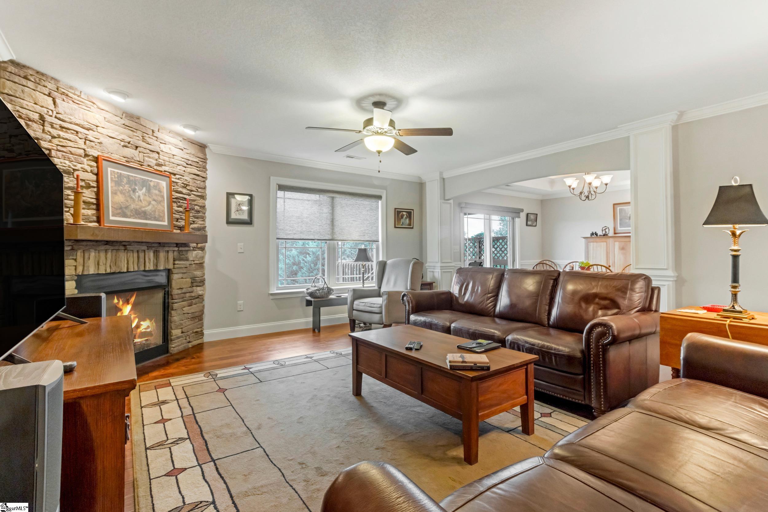 60 W Lakeview Drive Duncan, SC 29334-8201