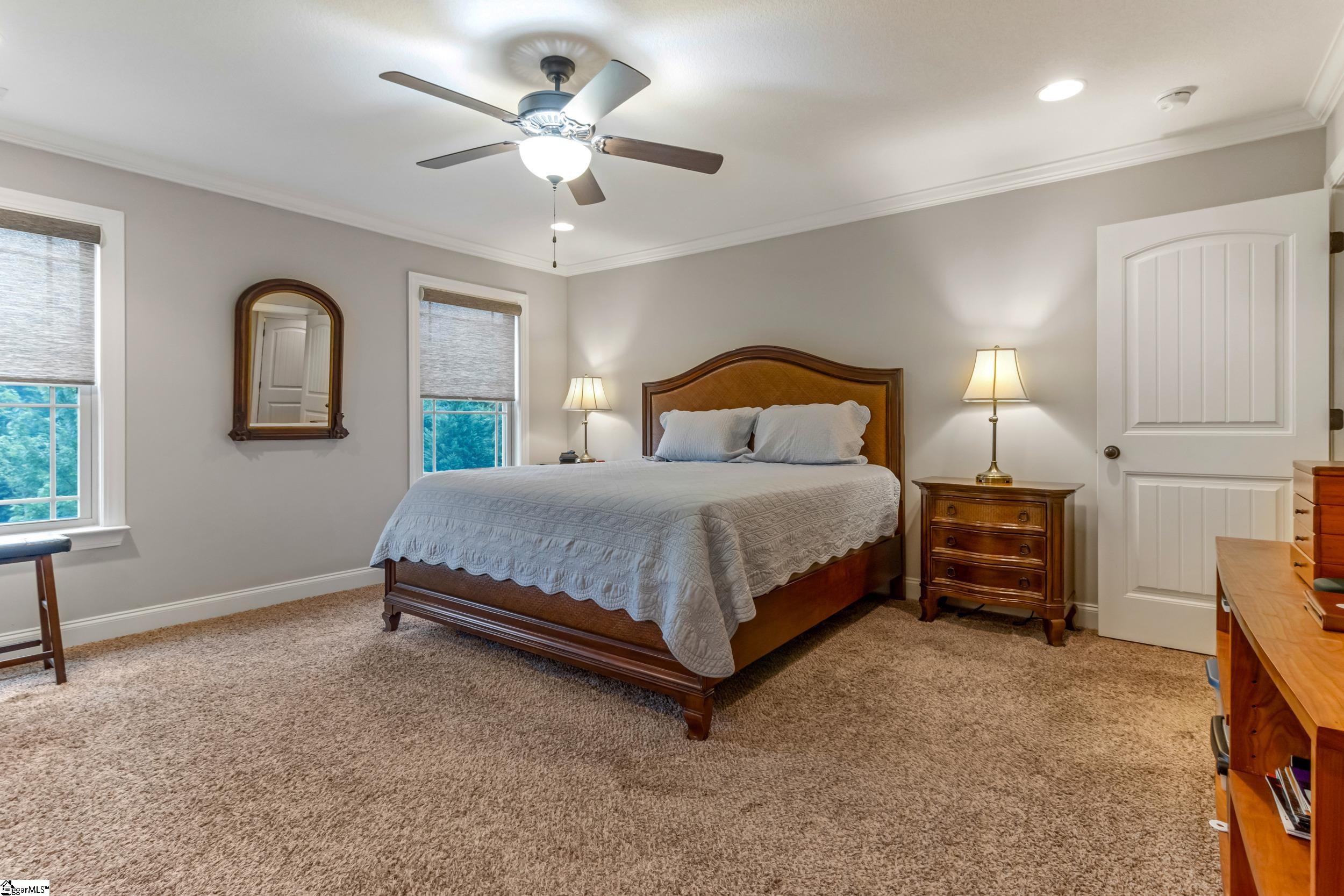 60 W Lakeview Drive Duncan, SC 29334-8201