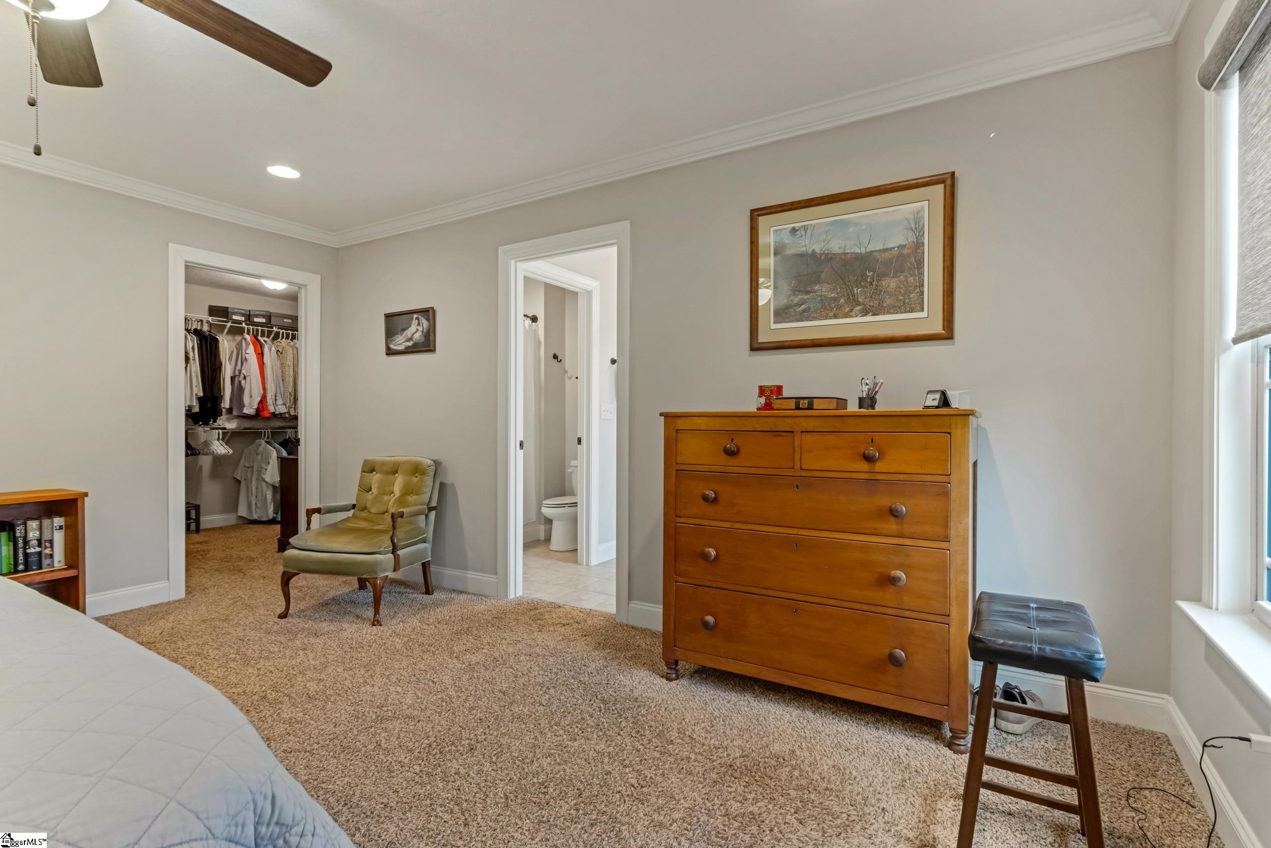 60 W Lakeview Drive Duncan, SC 29334-8201