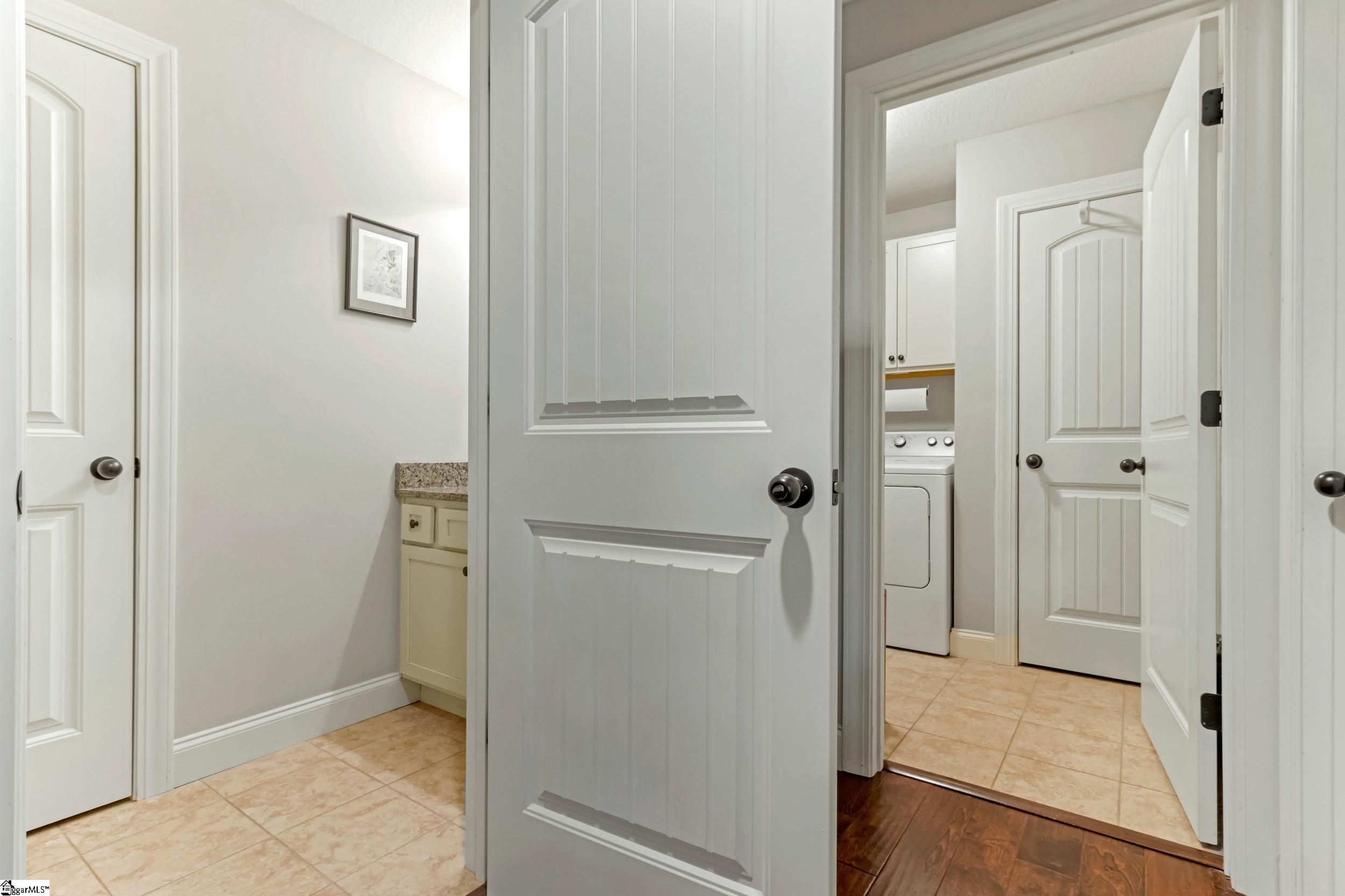 60 W Lakeview Drive Duncan, SC 29334-8201