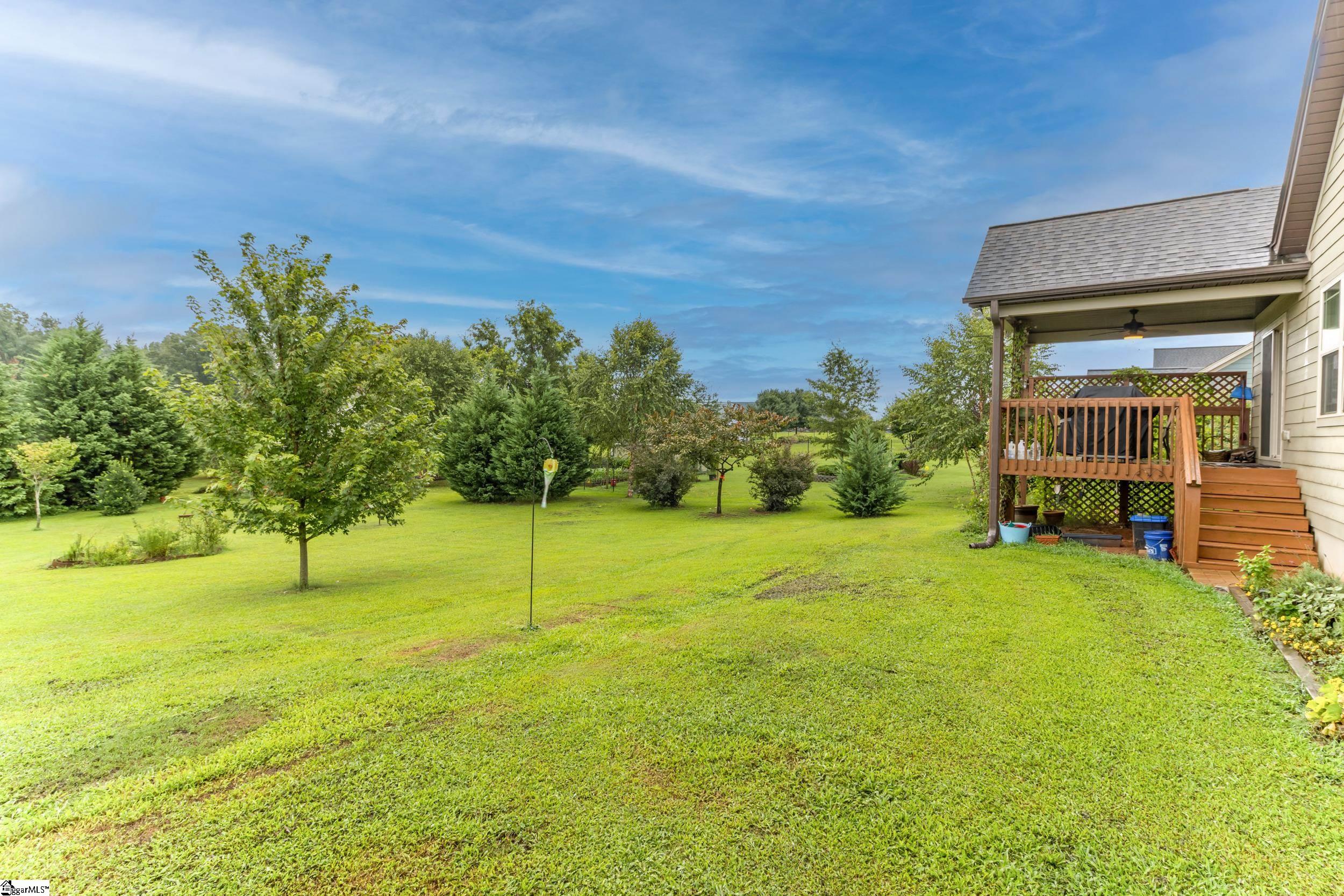 60 W Lakeview Drive Duncan, SC 29334-8201