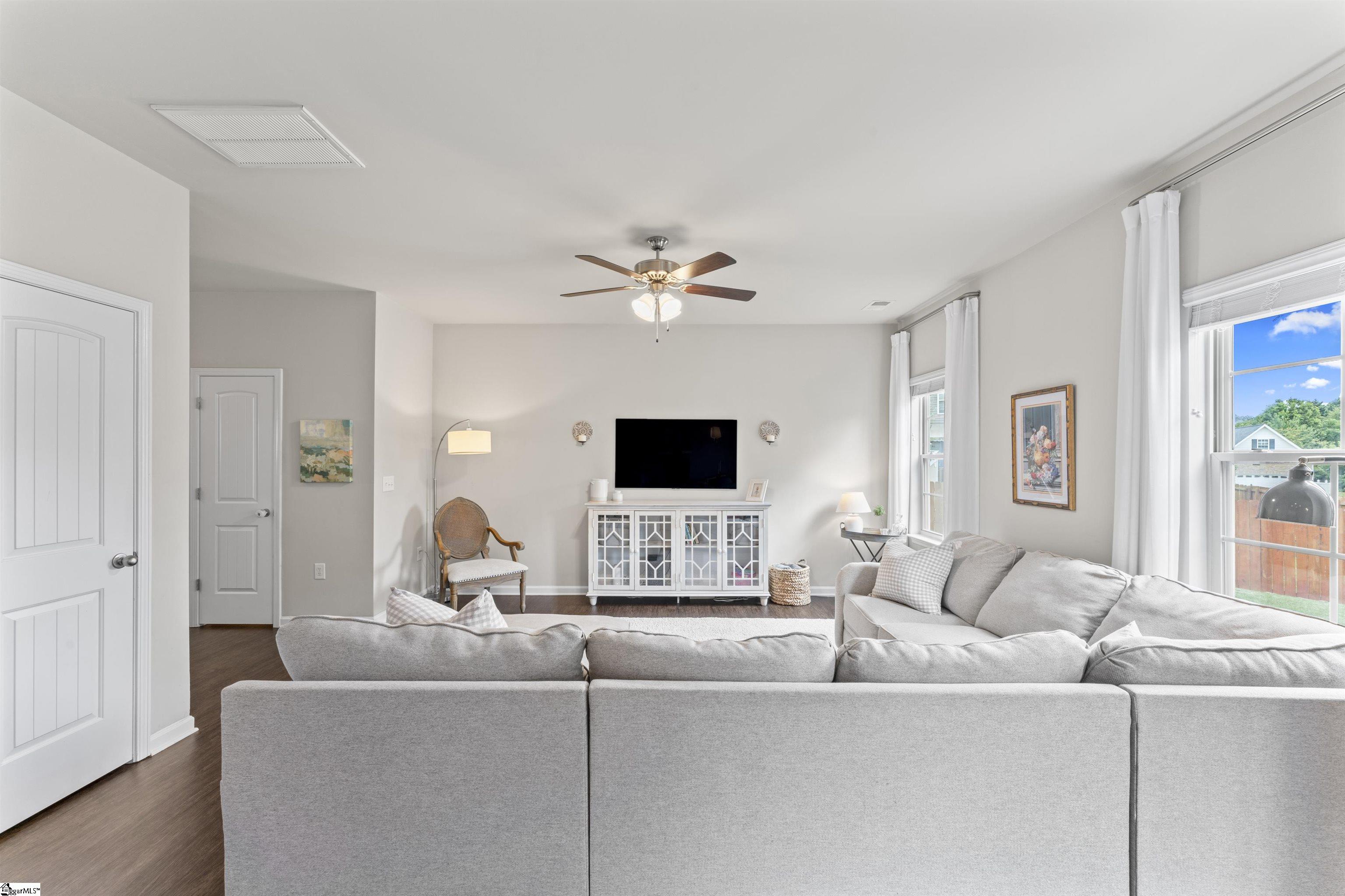 207 Ashwood Lane Anderson, SC 29625
