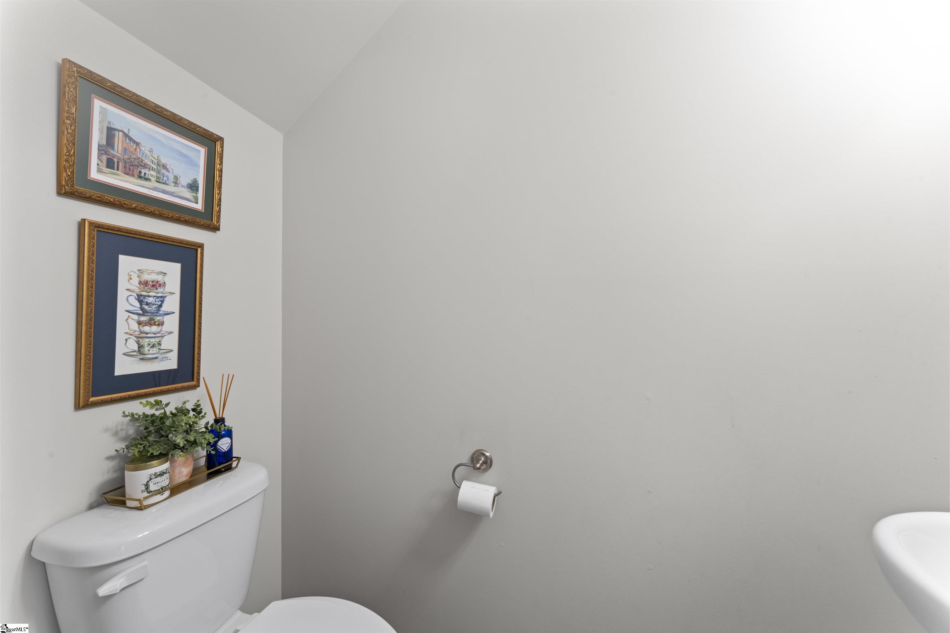 207 Ashwood Lane Anderson, SC 29625