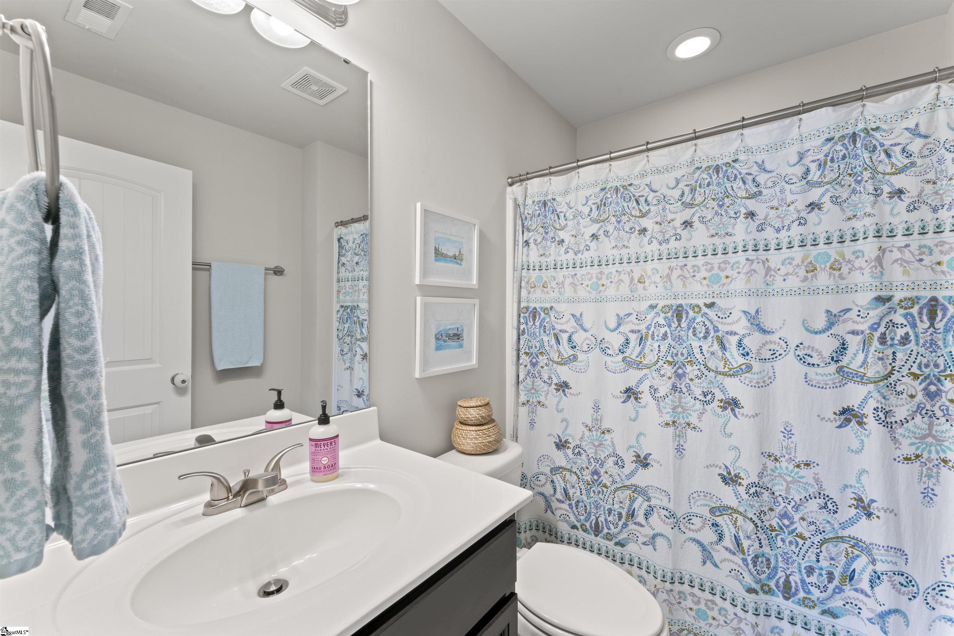 207 Ashwood Lane Anderson, SC 29625
