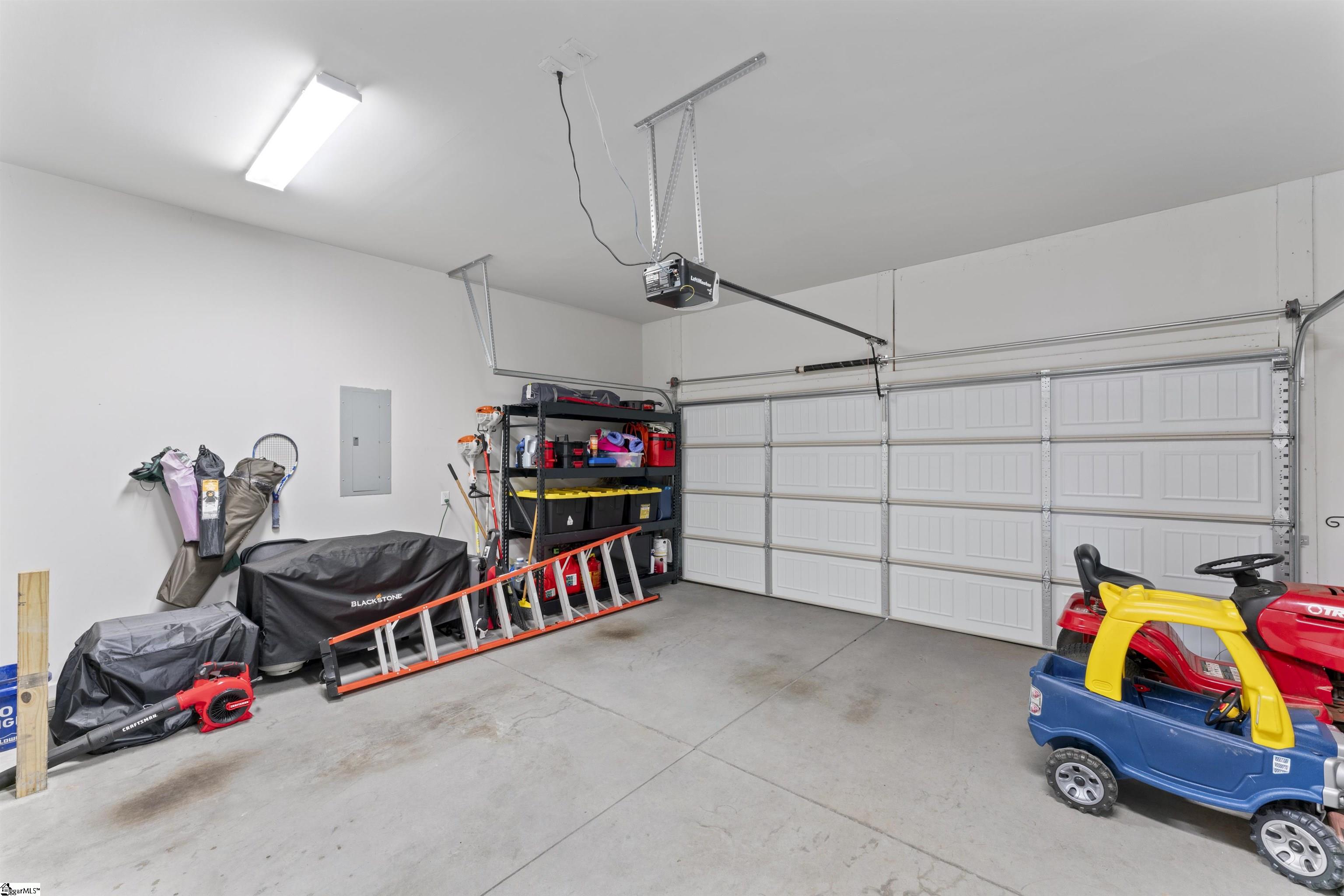 207 Ashwood Lane Anderson, SC 29625