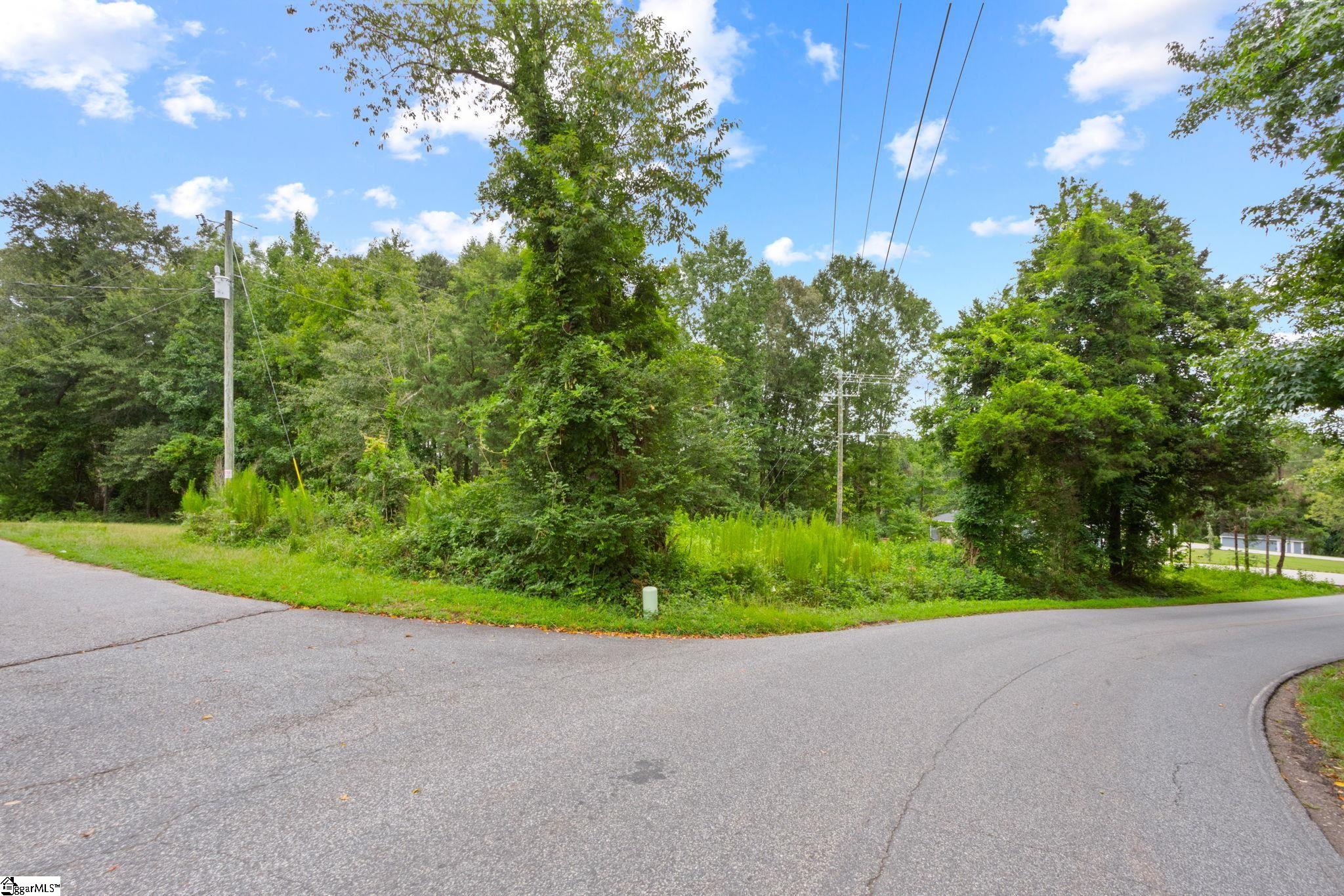 0000 Circle Road Greer, SC 29651