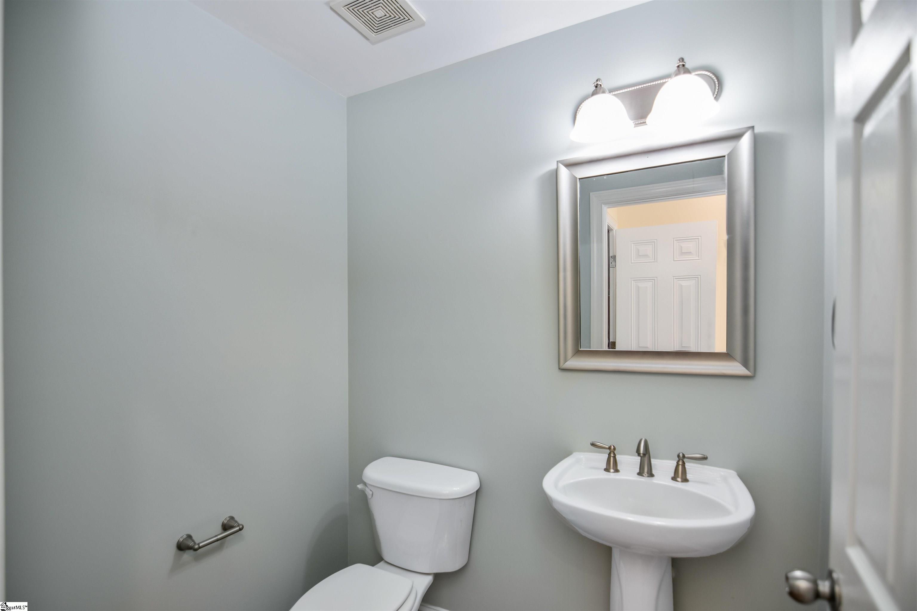 225 Highgrove Court Simpsonville, SC 29681