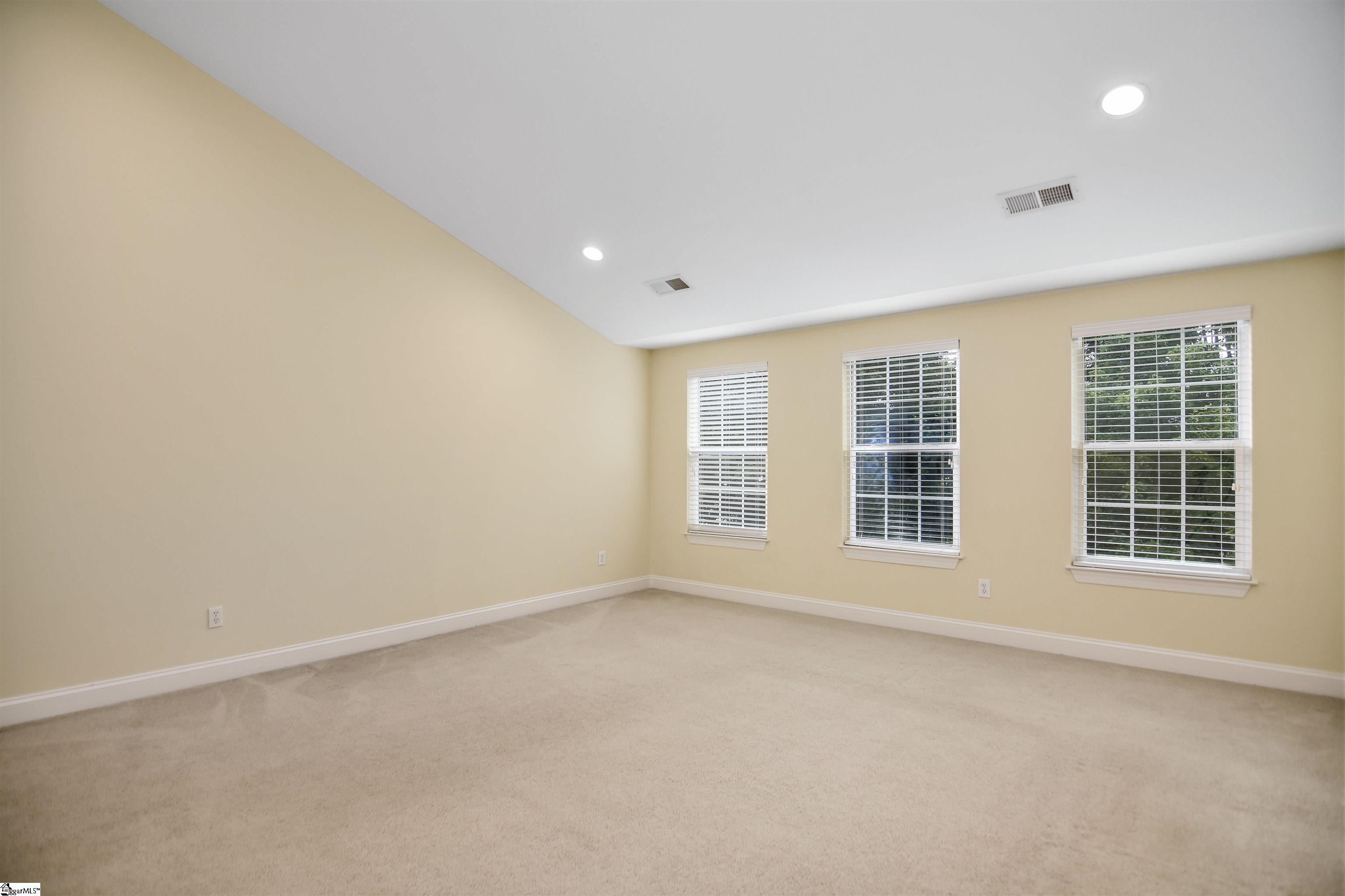225 Highgrove Court Simpsonville, SC 29681