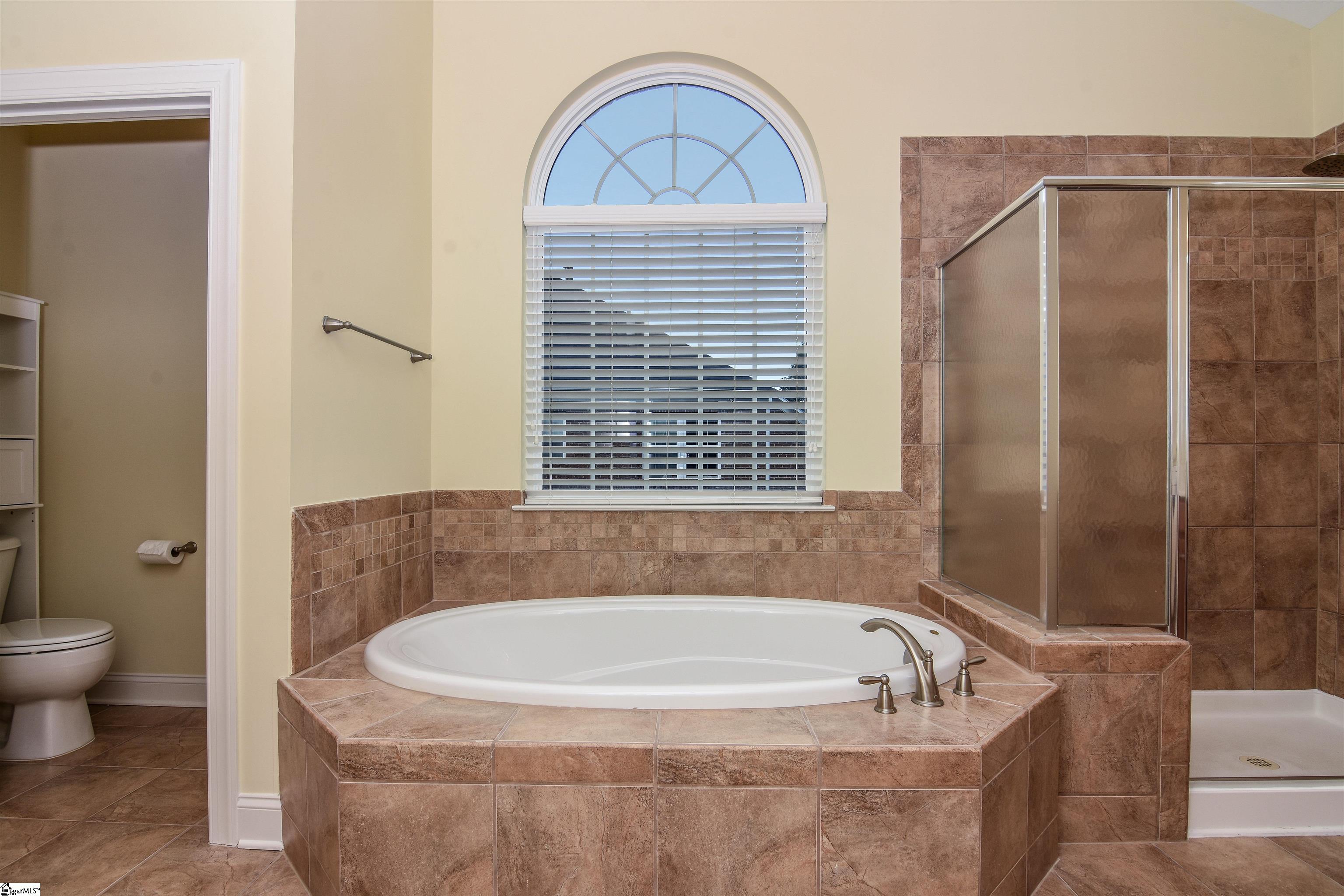 225 Highgrove Court Simpsonville, SC 29681