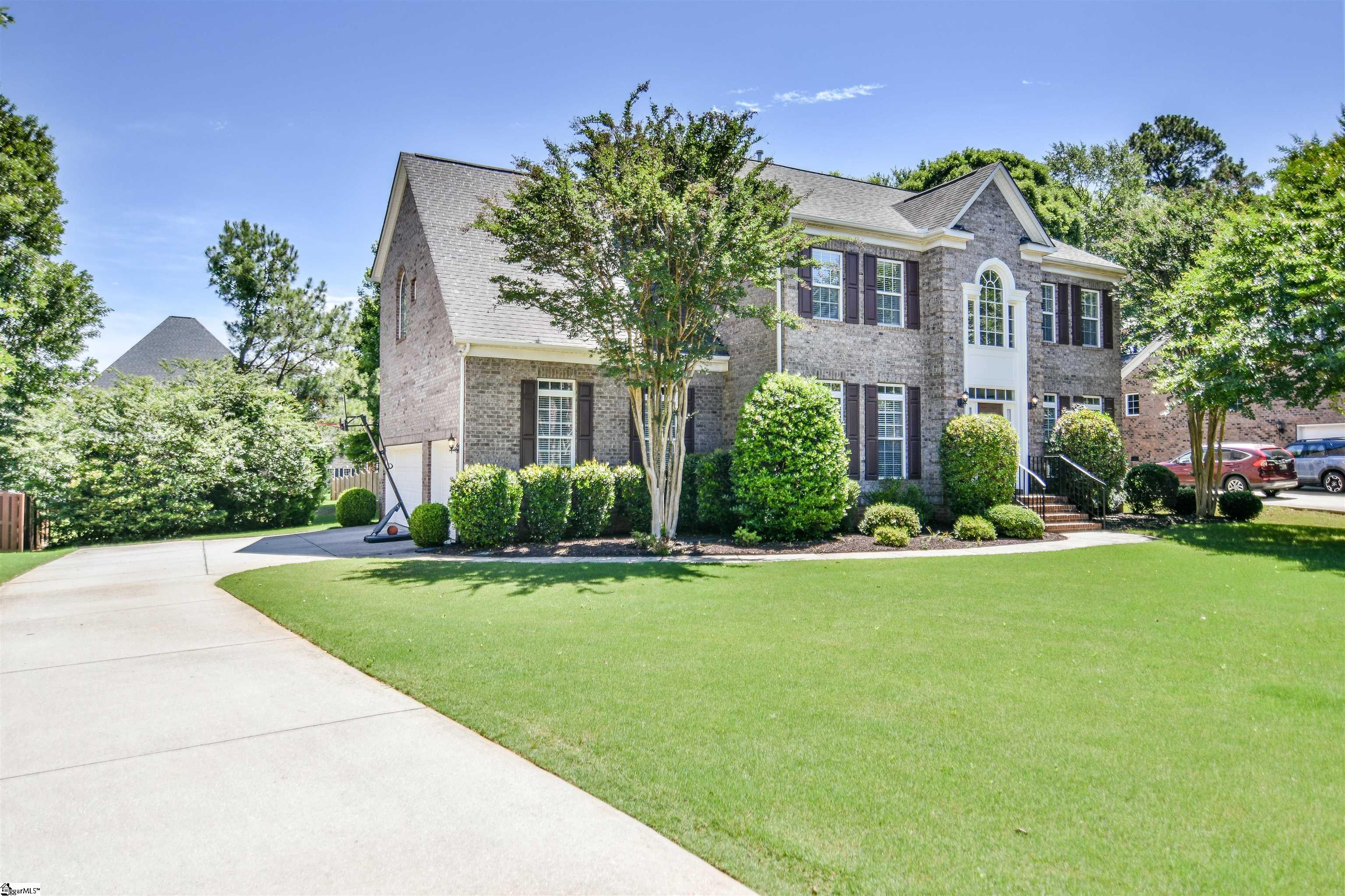 225 Highgrove Court Simpsonville, SC 29681