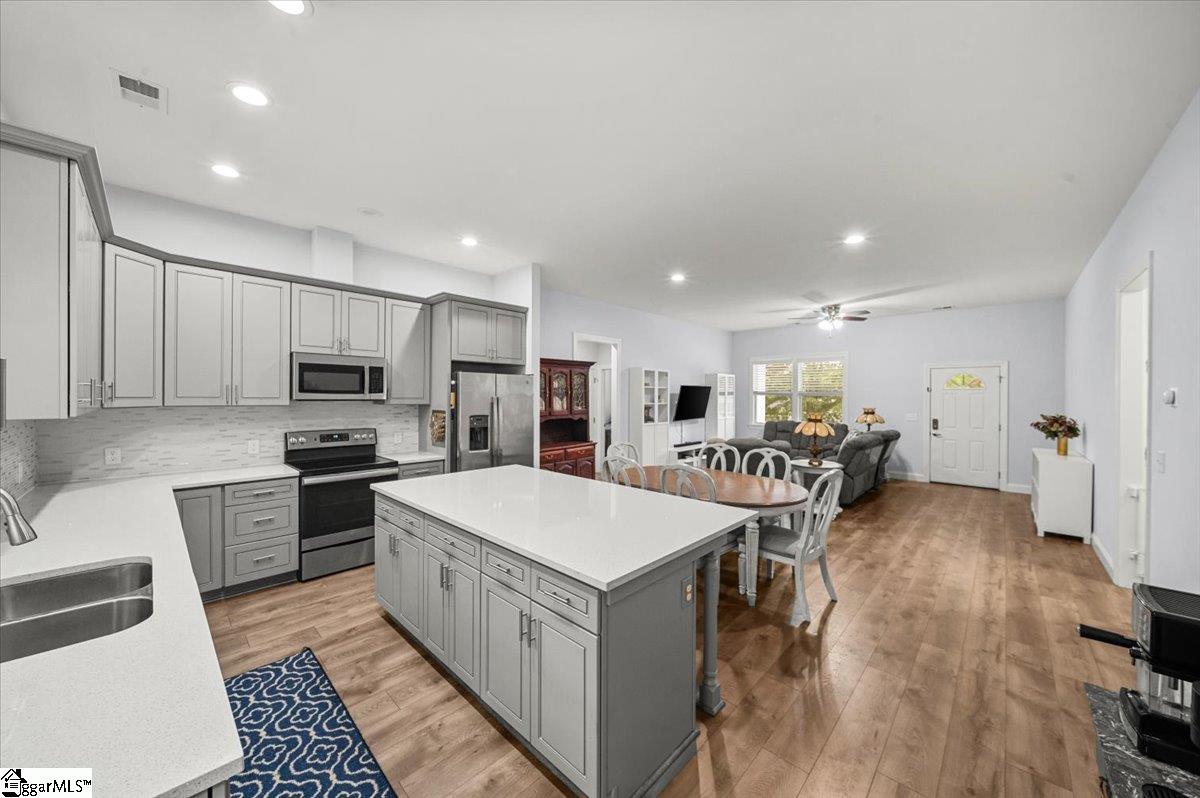 121 Bridgeview Drive Anderson, SC 29625